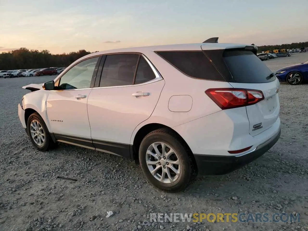 2 Photograph of a damaged car 2GNAXTEV2L6175858 CHEVROLET EQUINOX 2020