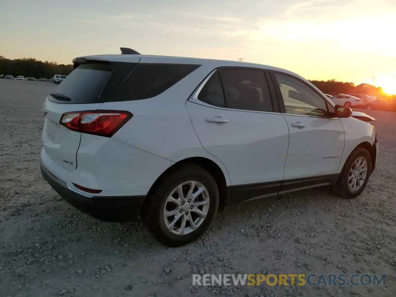 3 Photograph of a damaged car 2GNAXTEV2L6175858 CHEVROLET EQUINOX 2020