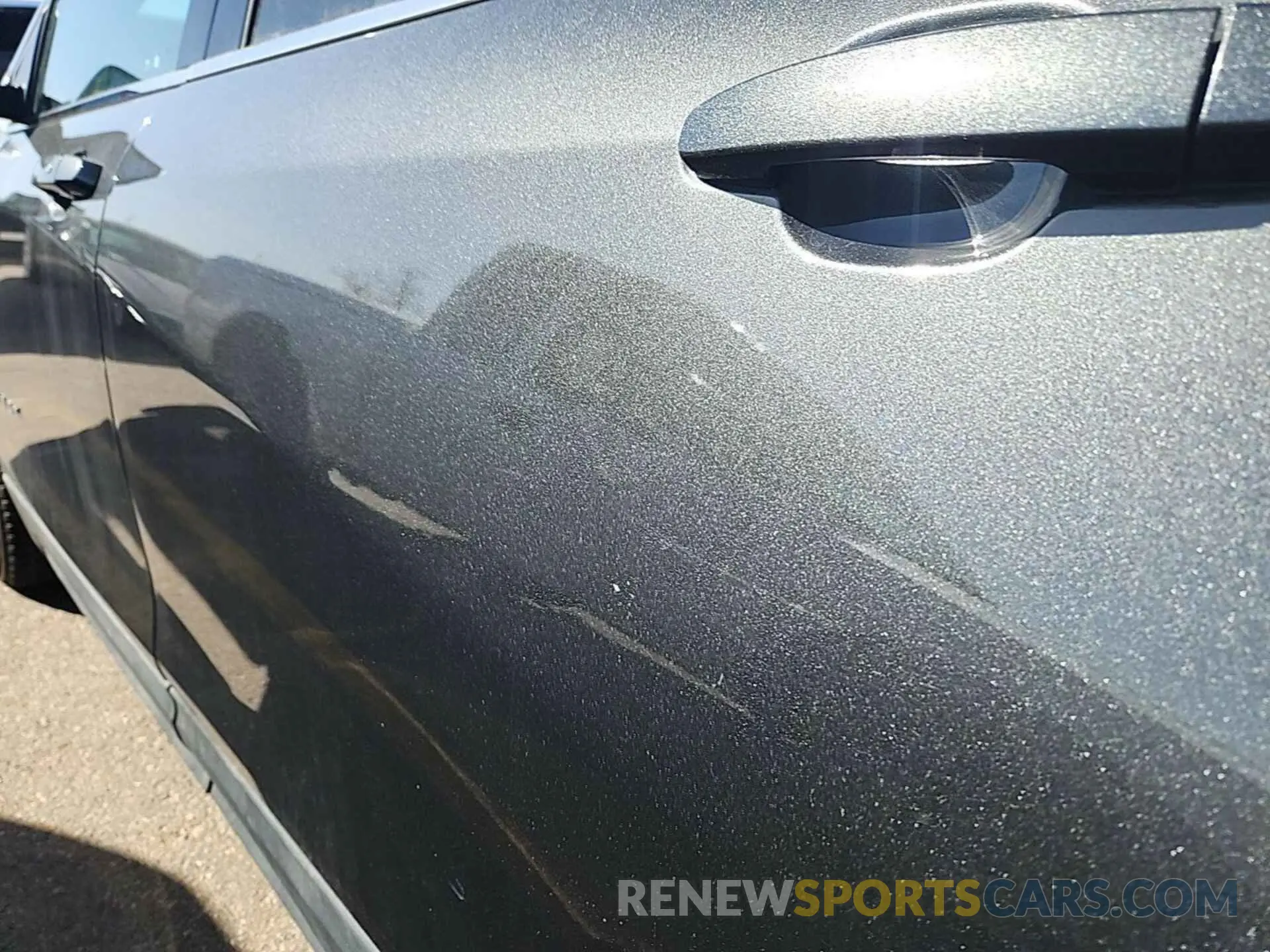11 Photograph of a damaged car 2GNAXTEV2L6235539 CHEVROLET EQUINOX 2020