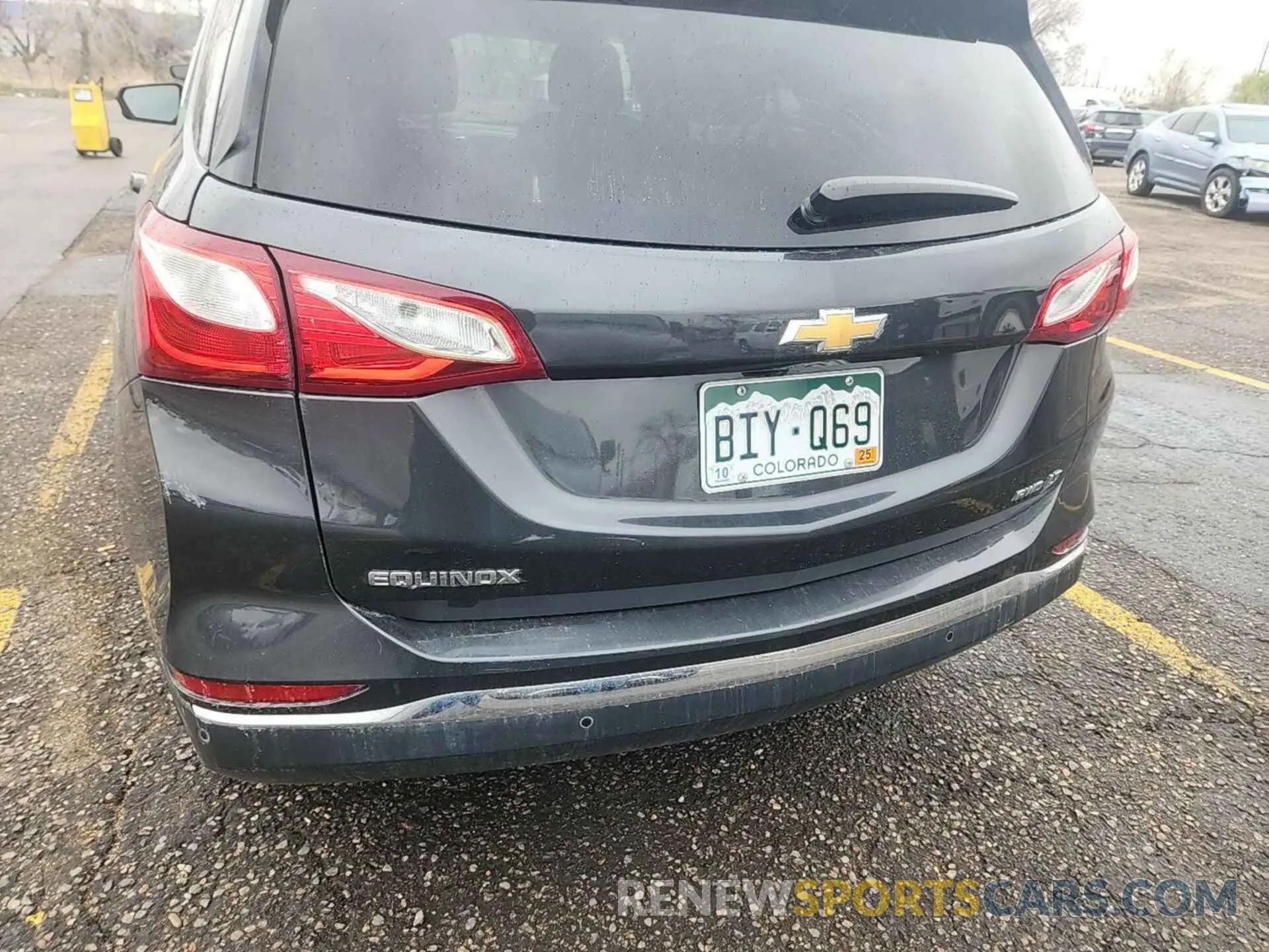 13 Photograph of a damaged car 2GNAXTEV2L6235539 CHEVROLET EQUINOX 2020
