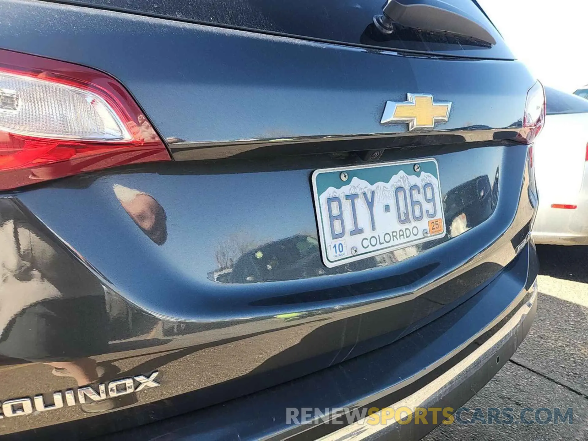 26 Photograph of a damaged car 2GNAXTEV2L6235539 CHEVROLET EQUINOX 2020