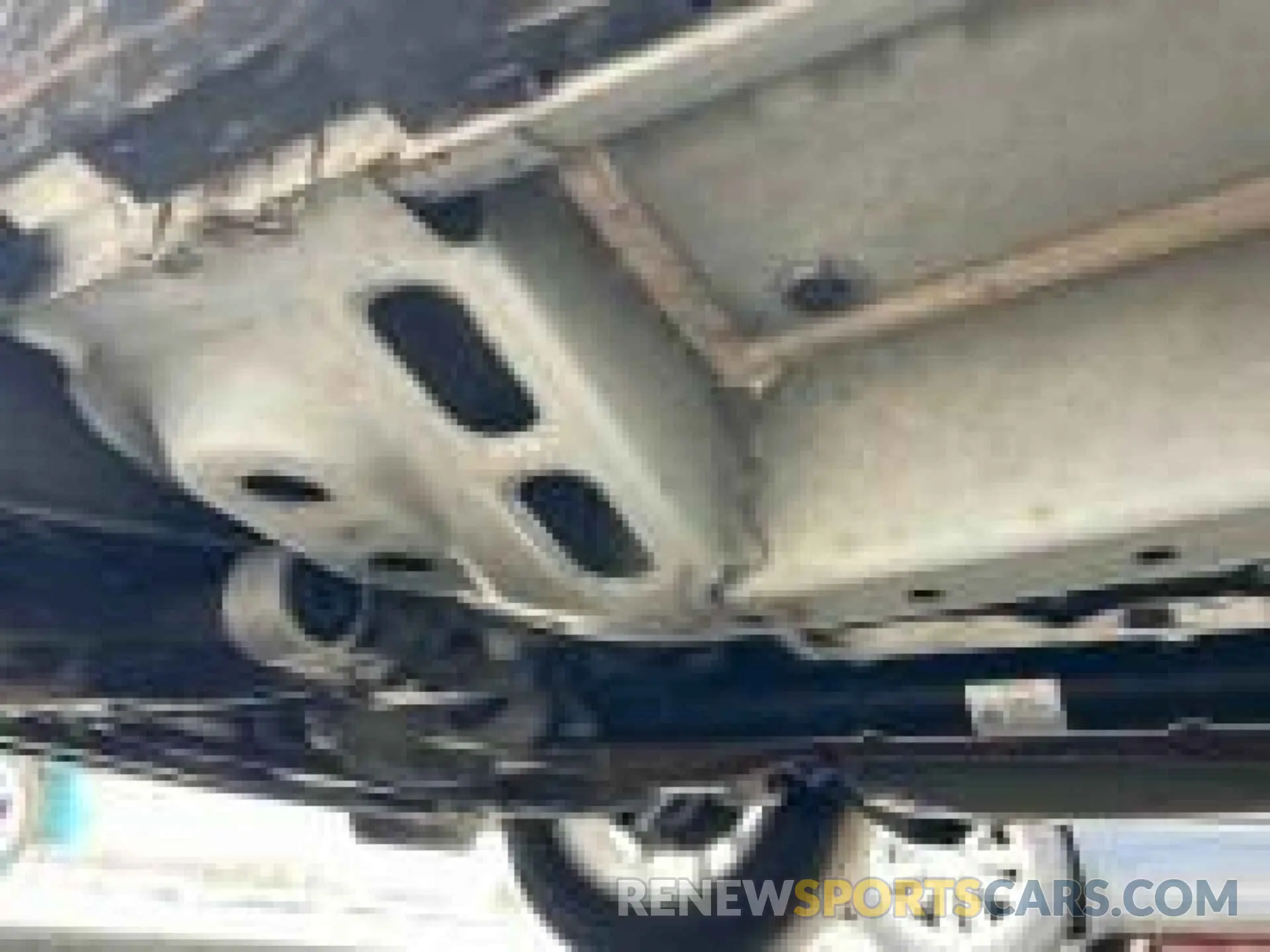 32 Photograph of a damaged car 2GNAXTEV2L6242331 CHEVROLET EQUINOX 2020