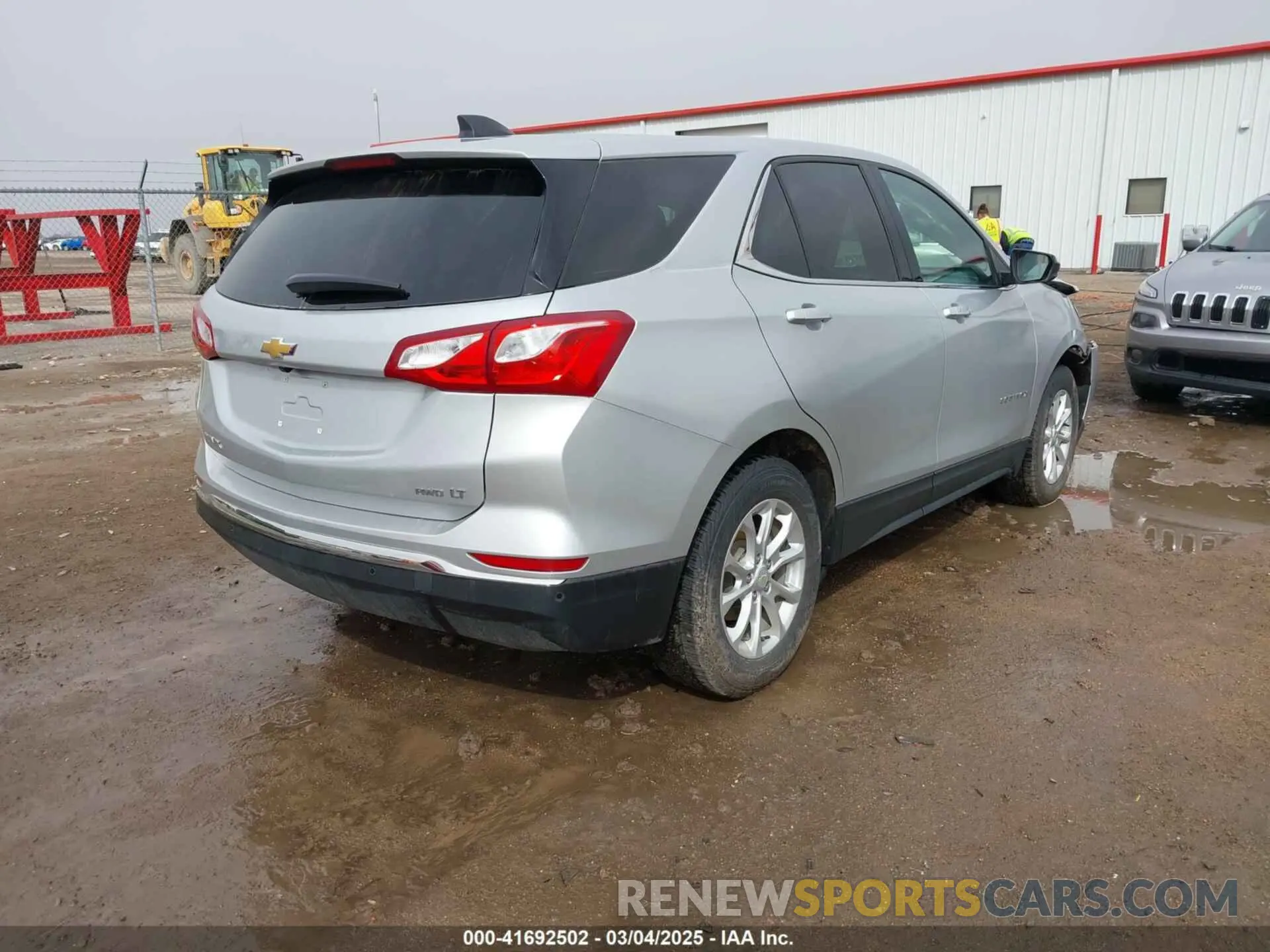 4 Photograph of a damaged car 2GNAXTEV2L6255452 CHEVROLET EQUINOX 2020