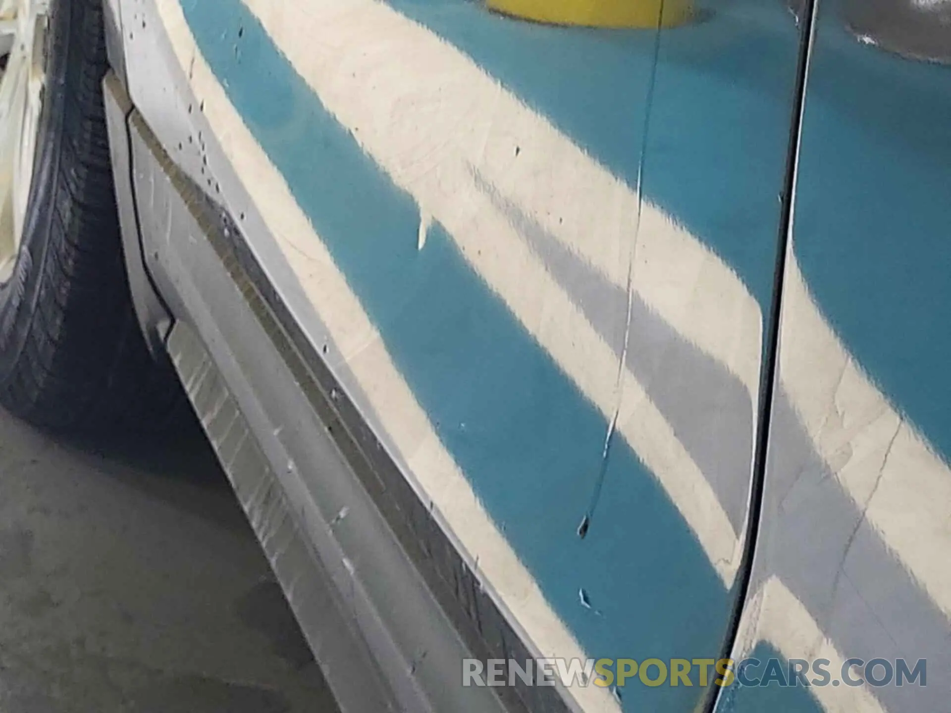 17 Photograph of a damaged car 2GNAXTEV2L6262790 CHEVROLET EQUINOX 2020