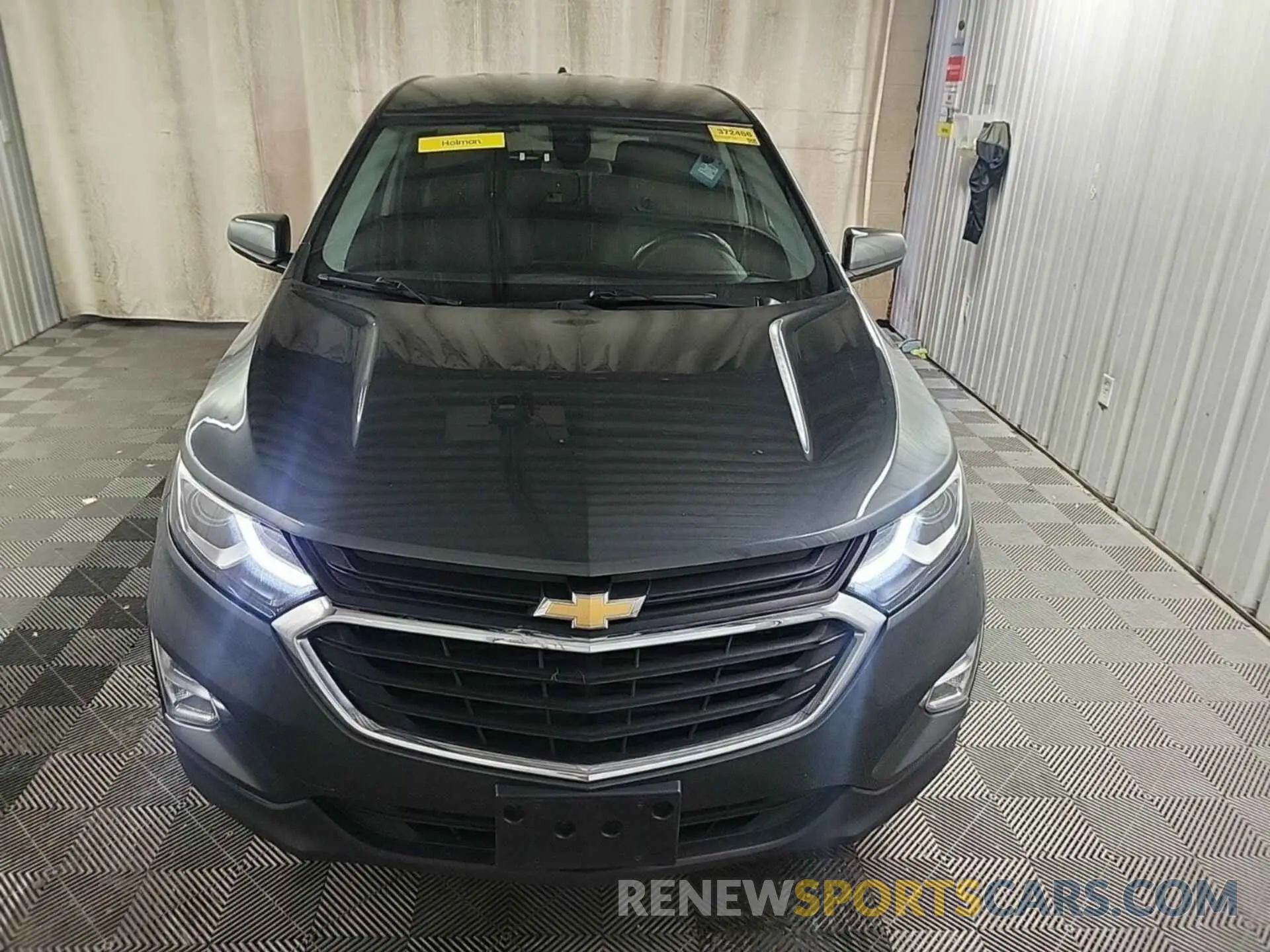 26 Photograph of a damaged car 2GNAXTEV2L6262790 CHEVROLET EQUINOX 2020