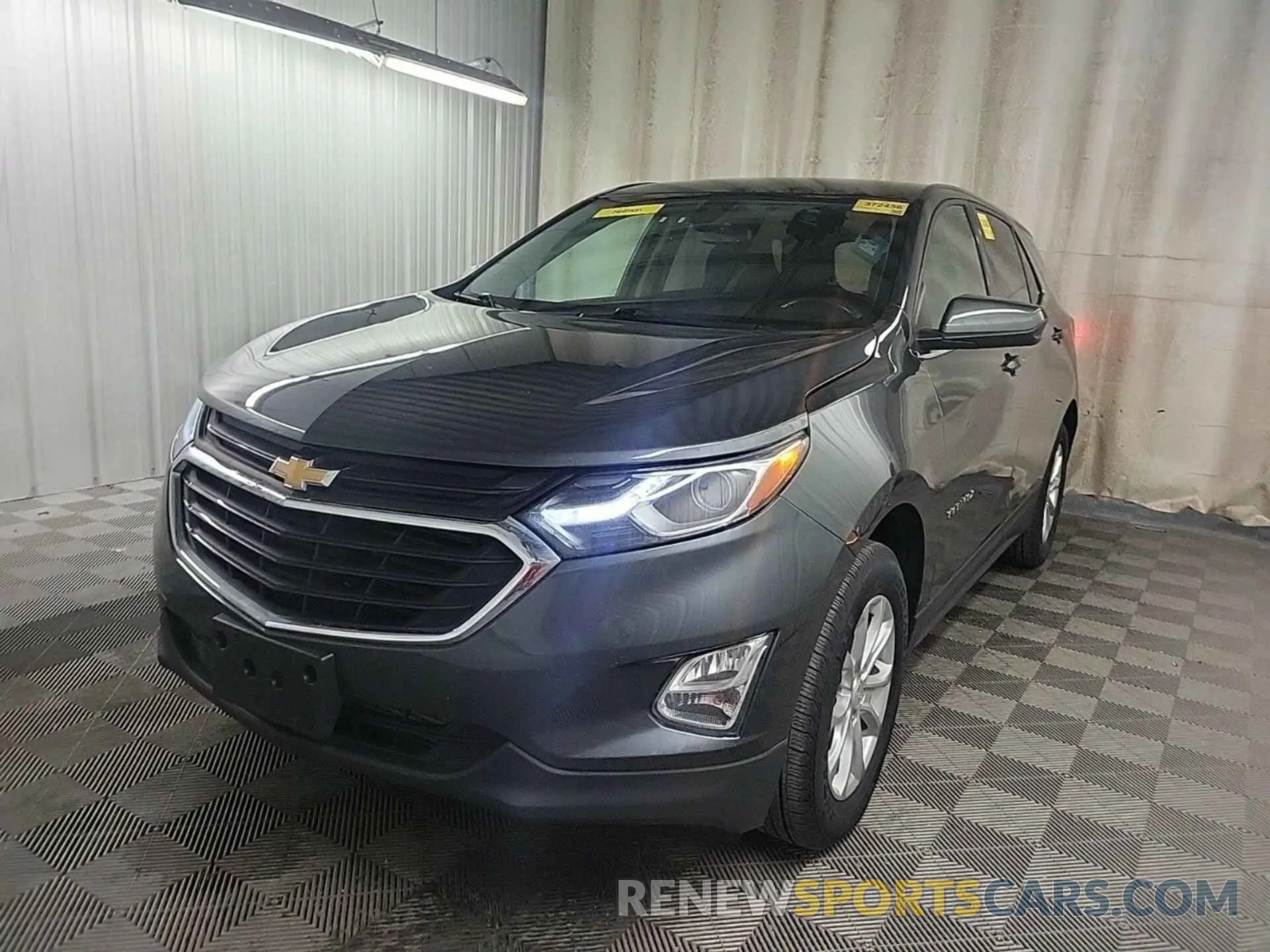 27 Photograph of a damaged car 2GNAXTEV2L6262790 CHEVROLET EQUINOX 2020