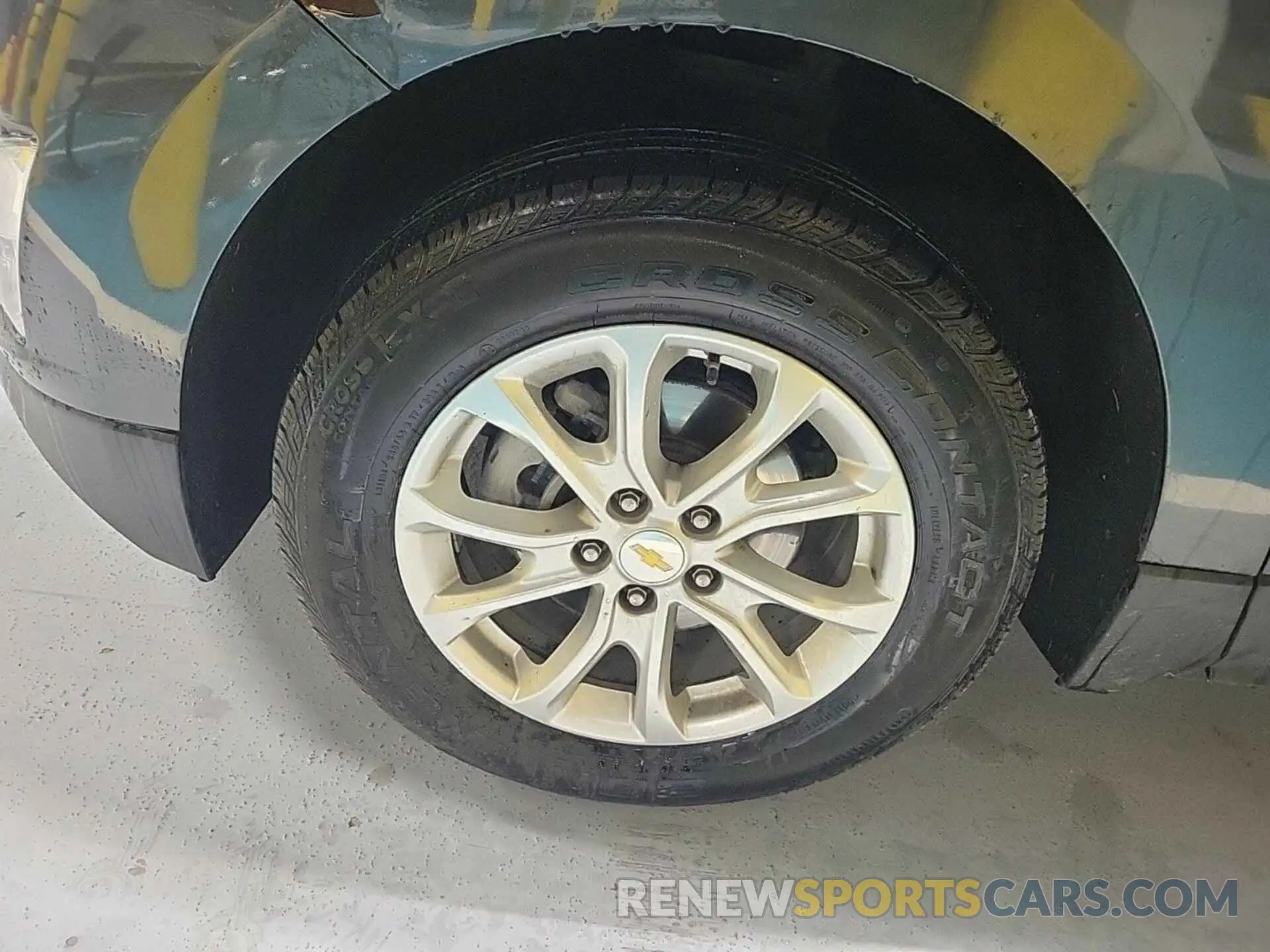 9 Photograph of a damaged car 2GNAXTEV2L6262790 CHEVROLET EQUINOX 2020