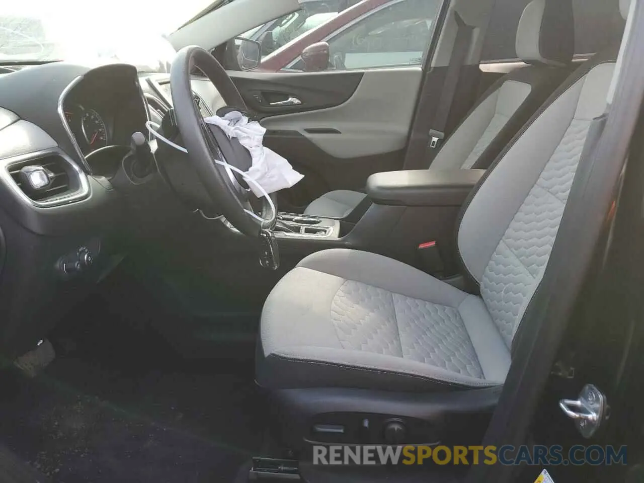 7 Photograph of a damaged car 2GNAXTEV3L6190367 CHEVROLET EQUINOX 2020