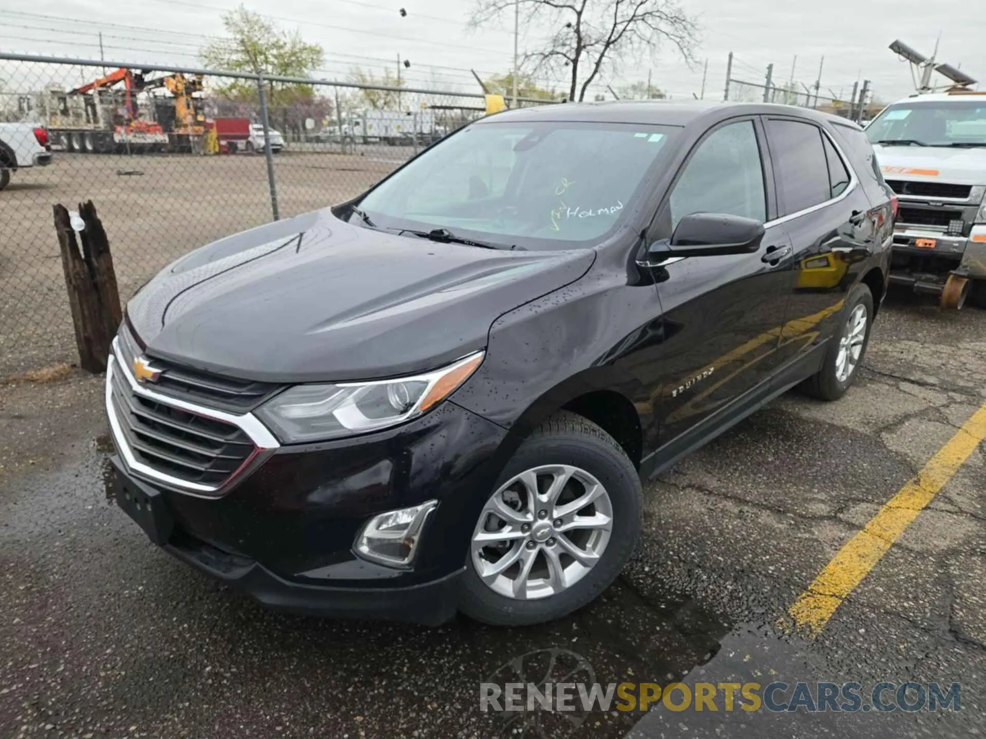 17 Photograph of a damaged car 2GNAXTEV3L6232116 CHEVROLET EQUINOX 2020