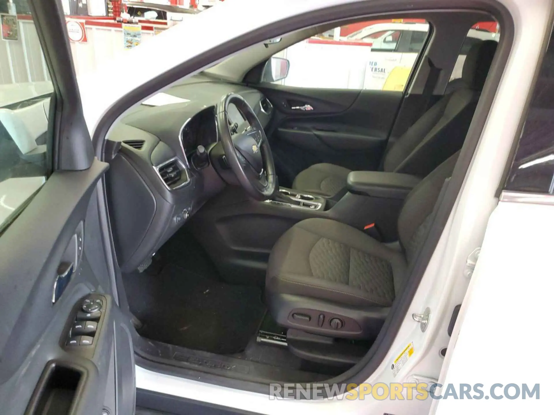 3 Photograph of a damaged car 2GNAXTEV3L6241818 CHEVROLET EQUINOX 2020