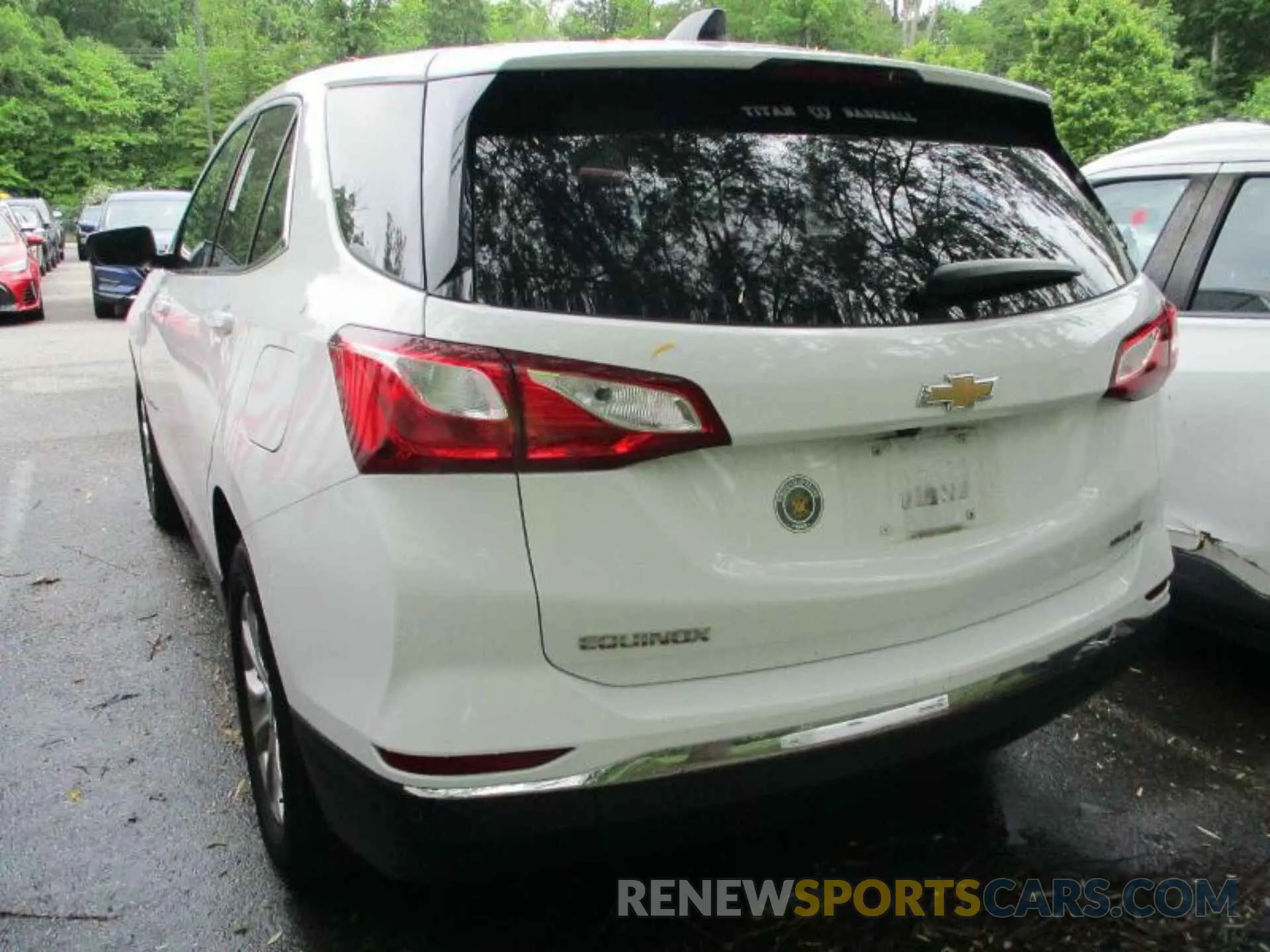 17 Photograph of a damaged car 2GNAXTEV3L6244010 CHEVROLET EQUINOX 2020