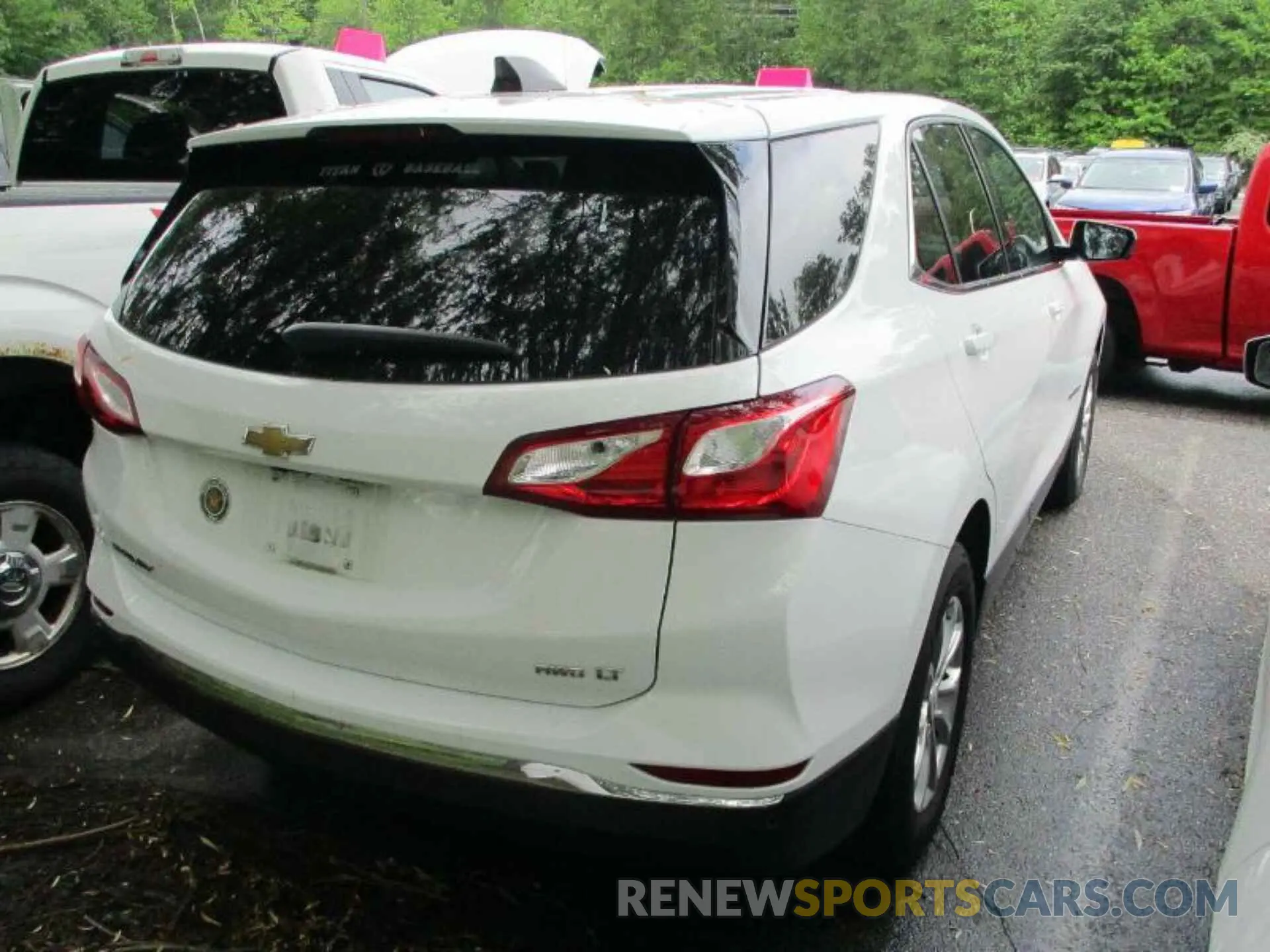 6 Photograph of a damaged car 2GNAXTEV3L6244010 CHEVROLET EQUINOX 2020