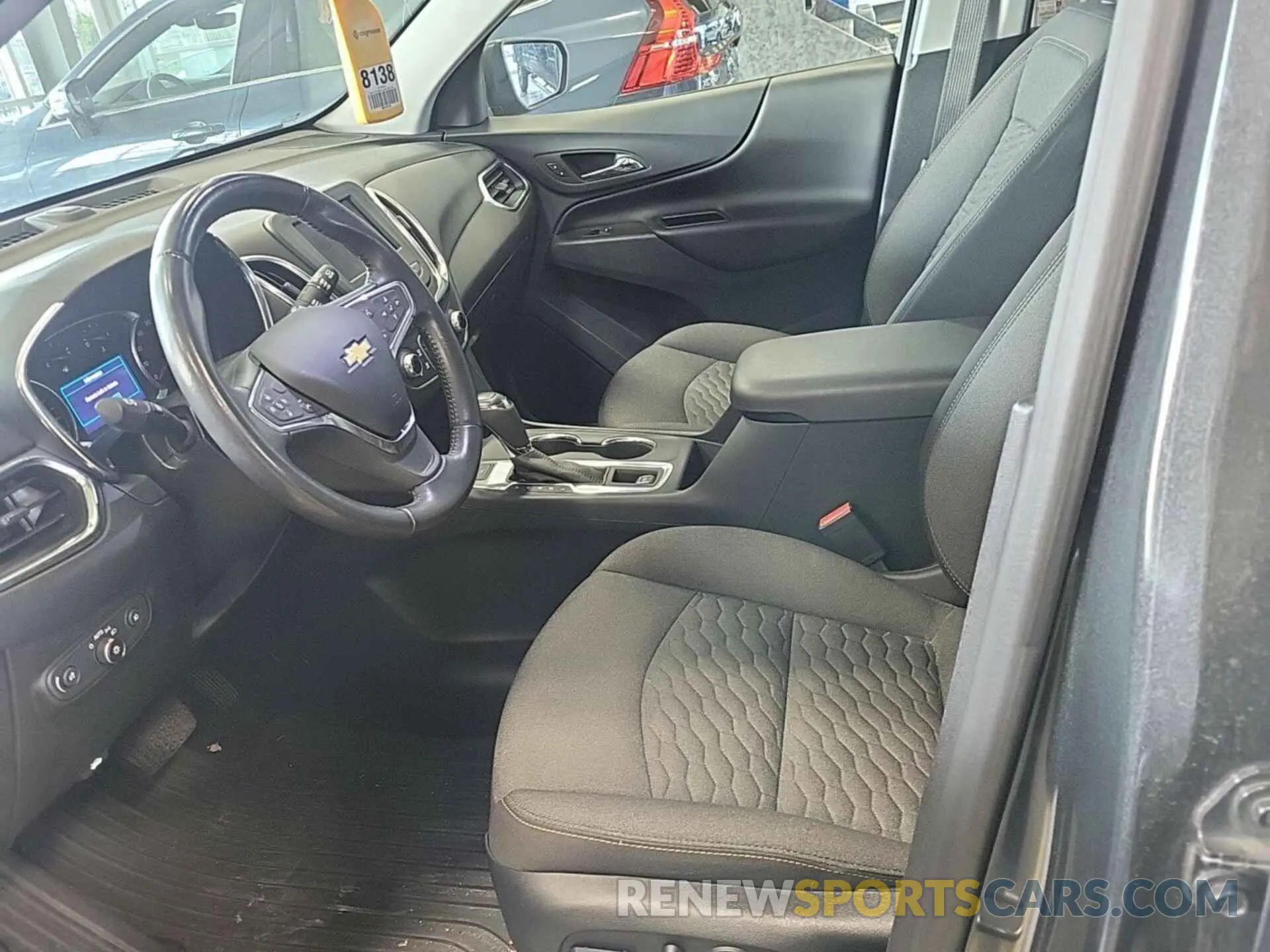 21 Photograph of a damaged car 2GNAXTEV4L6153604 CHEVROLET EQUINOX 2020
