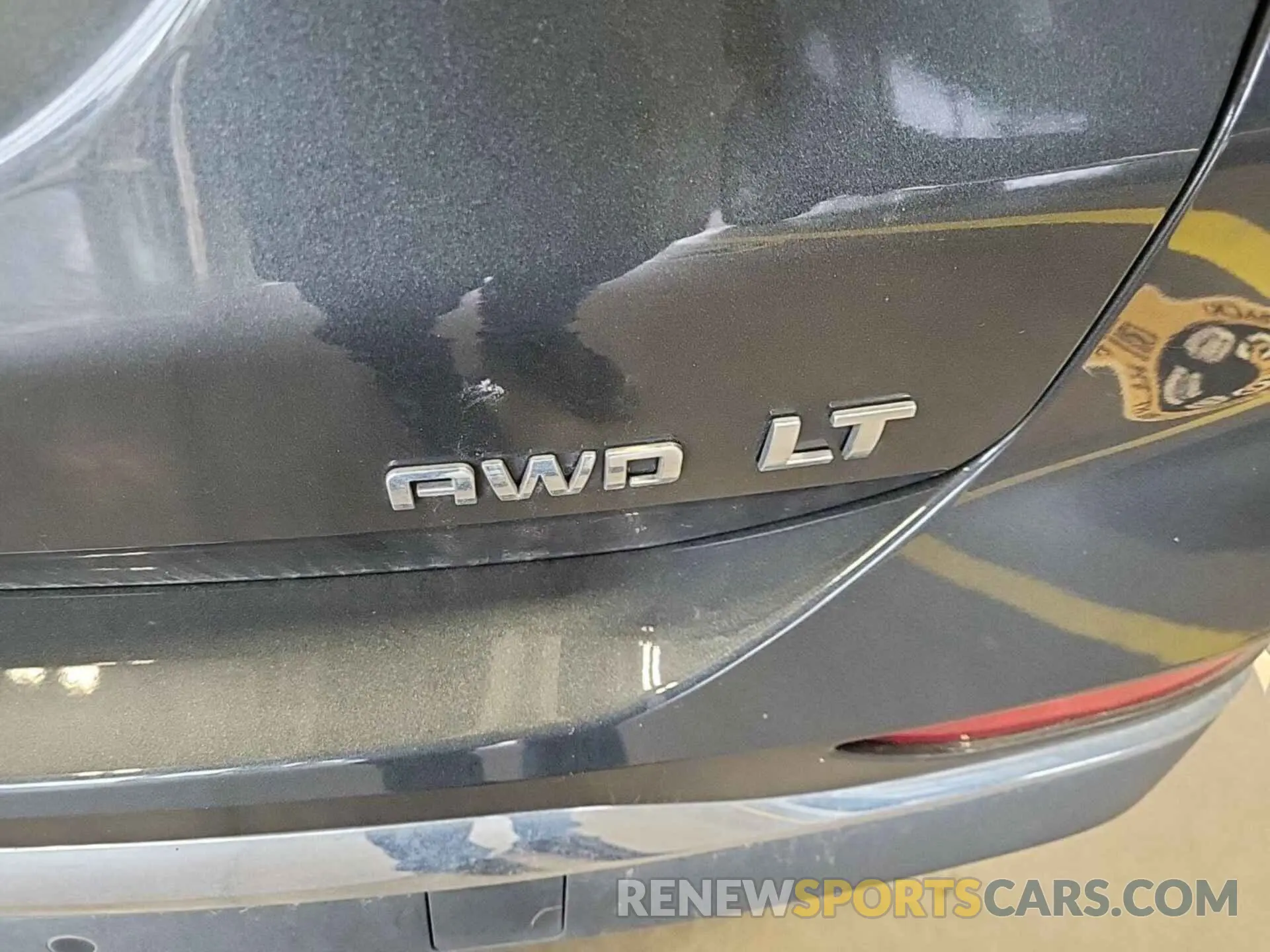 5 Photograph of a damaged car 2GNAXTEV4L6153604 CHEVROLET EQUINOX 2020