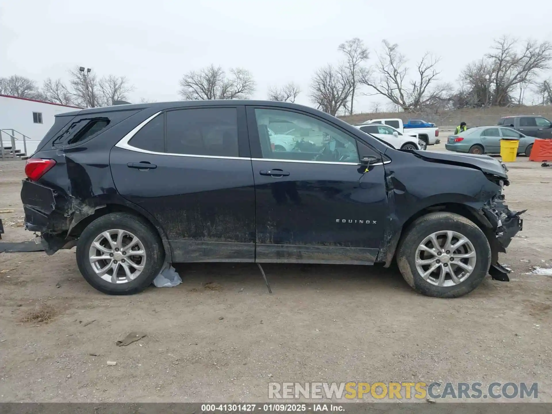 14 Photograph of a damaged car 2GNAXTEV4L6161430 CHEVROLET EQUINOX 2020