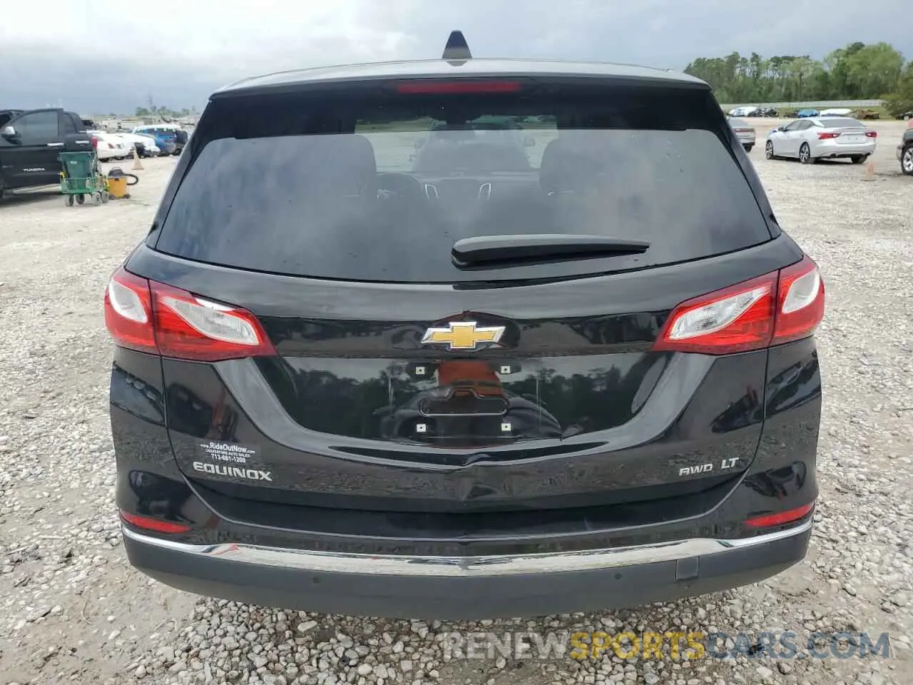 6 Photograph of a damaged car 2GNAXTEV4L6170922 CHEVROLET EQUINOX 2020