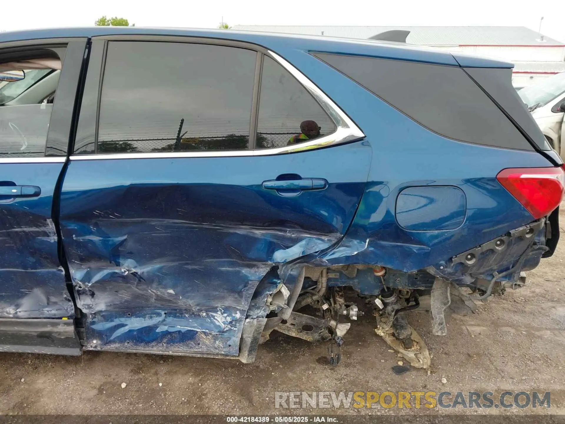 6 Photograph of a damaged car 2GNAXTEV4L6172959 CHEVROLET EQUINOX 2020