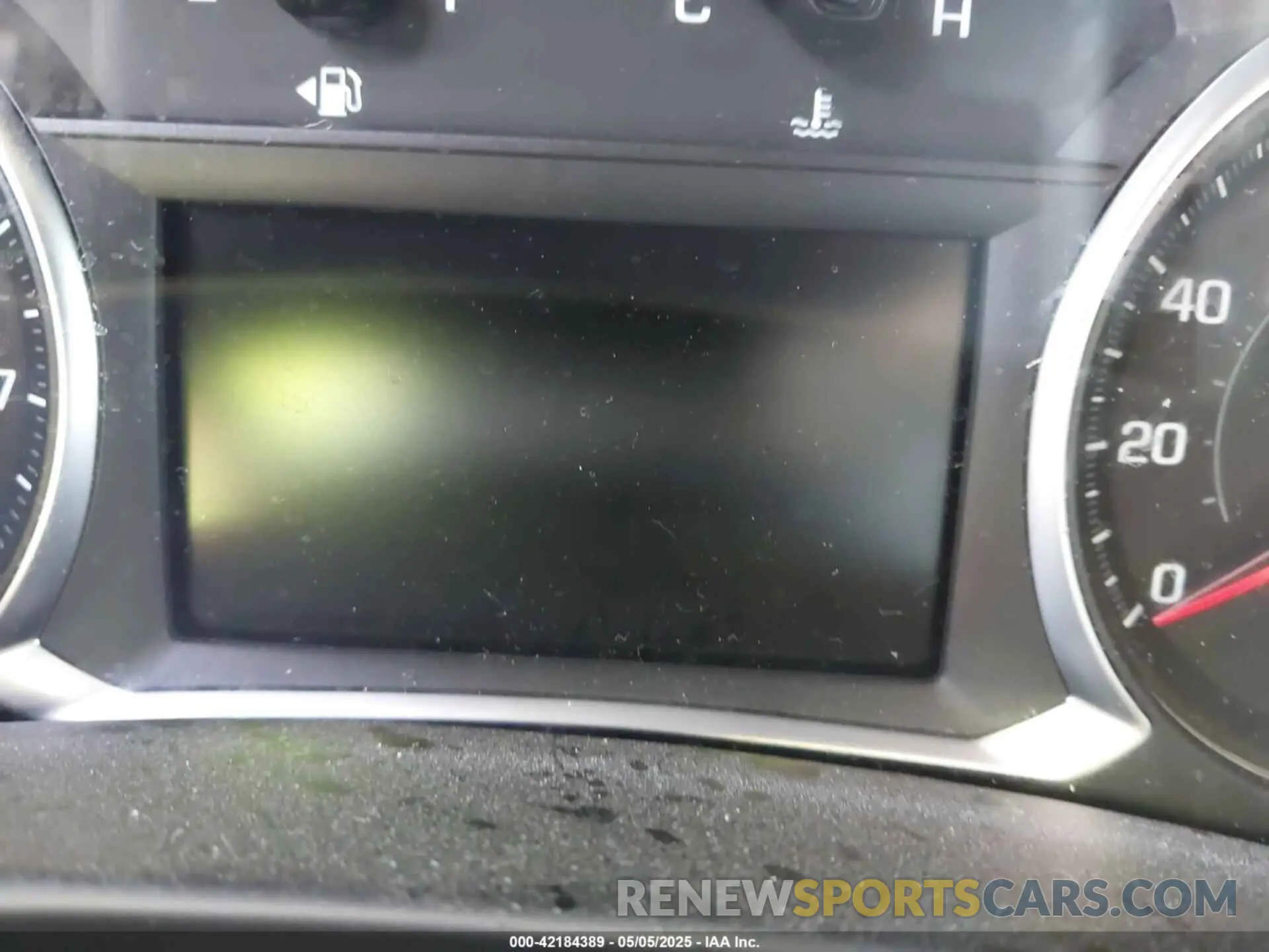 7 Photograph of a damaged car 2GNAXTEV4L6172959 CHEVROLET EQUINOX 2020