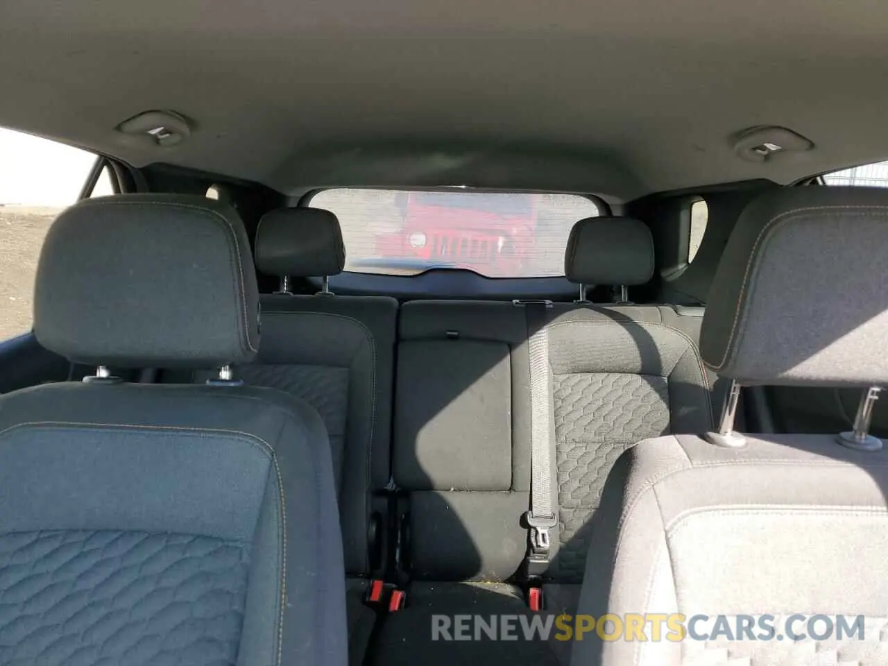 10 Photograph of a damaged car 2GNAXTEV4L6192743 CHEVROLET EQUINOX 2020