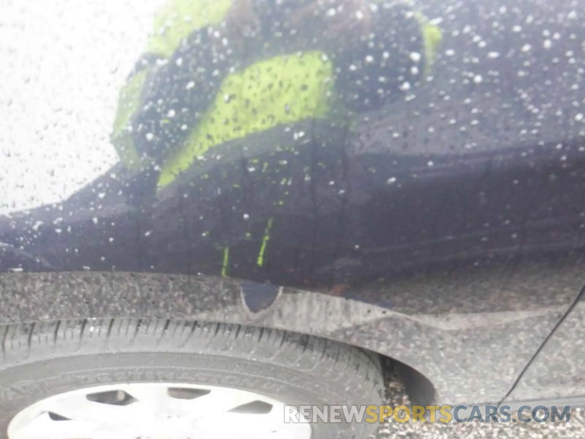 11 Photograph of a damaged car 2GNAXTEV4L6233372 CHEVROLET EQUINOX 2020