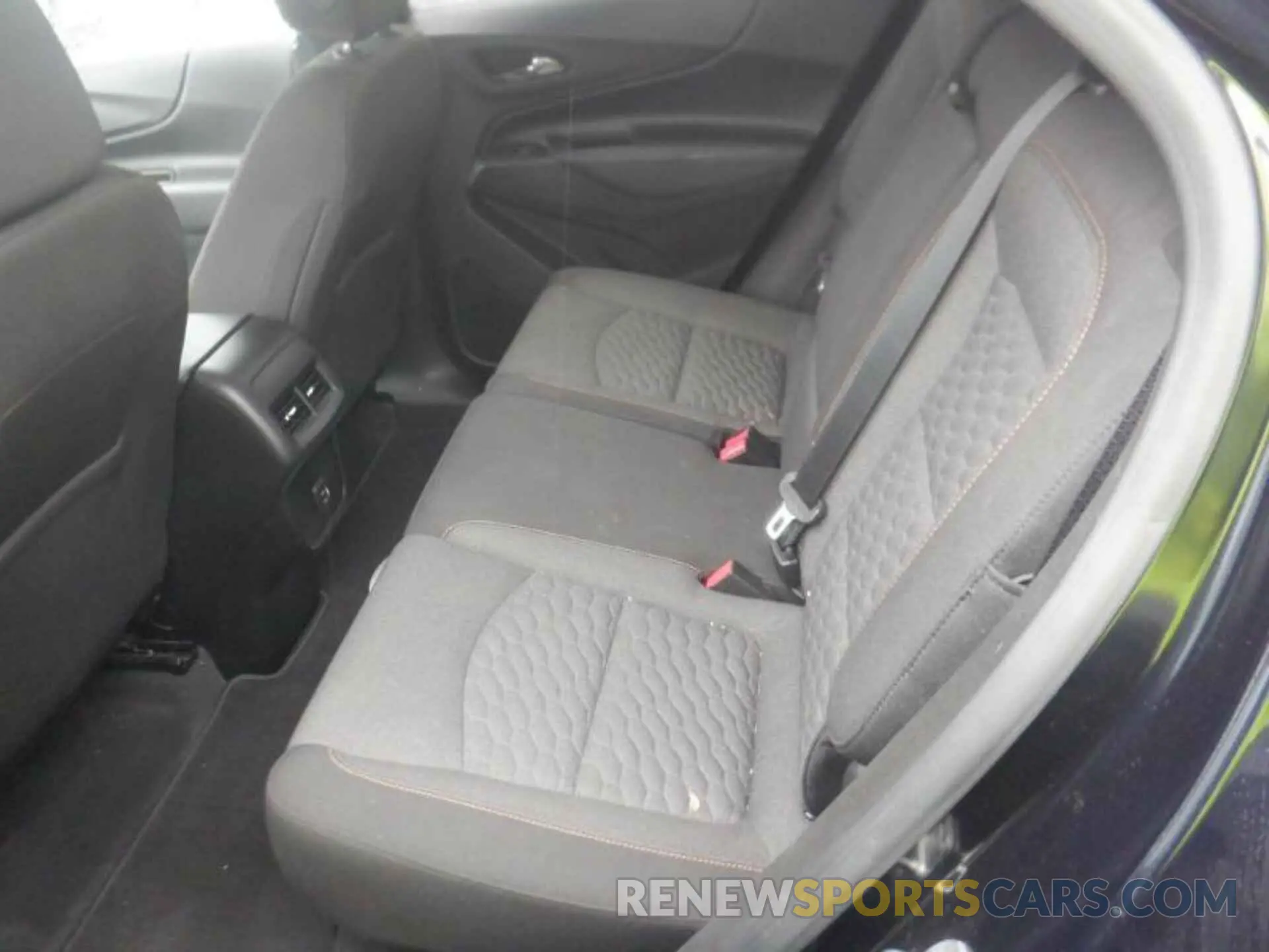 14 Photograph of a damaged car 2GNAXTEV4L6233372 CHEVROLET EQUINOX 2020