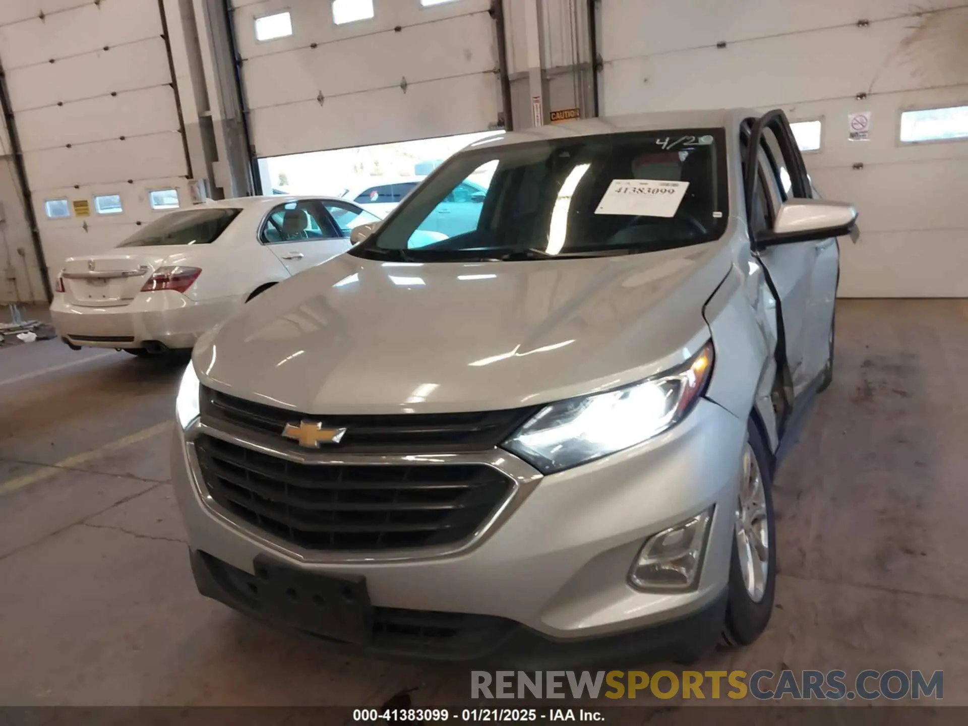 12 Photograph of a damaged car 2GNAXTEV4L6252441 CHEVROLET EQUINOX 2020