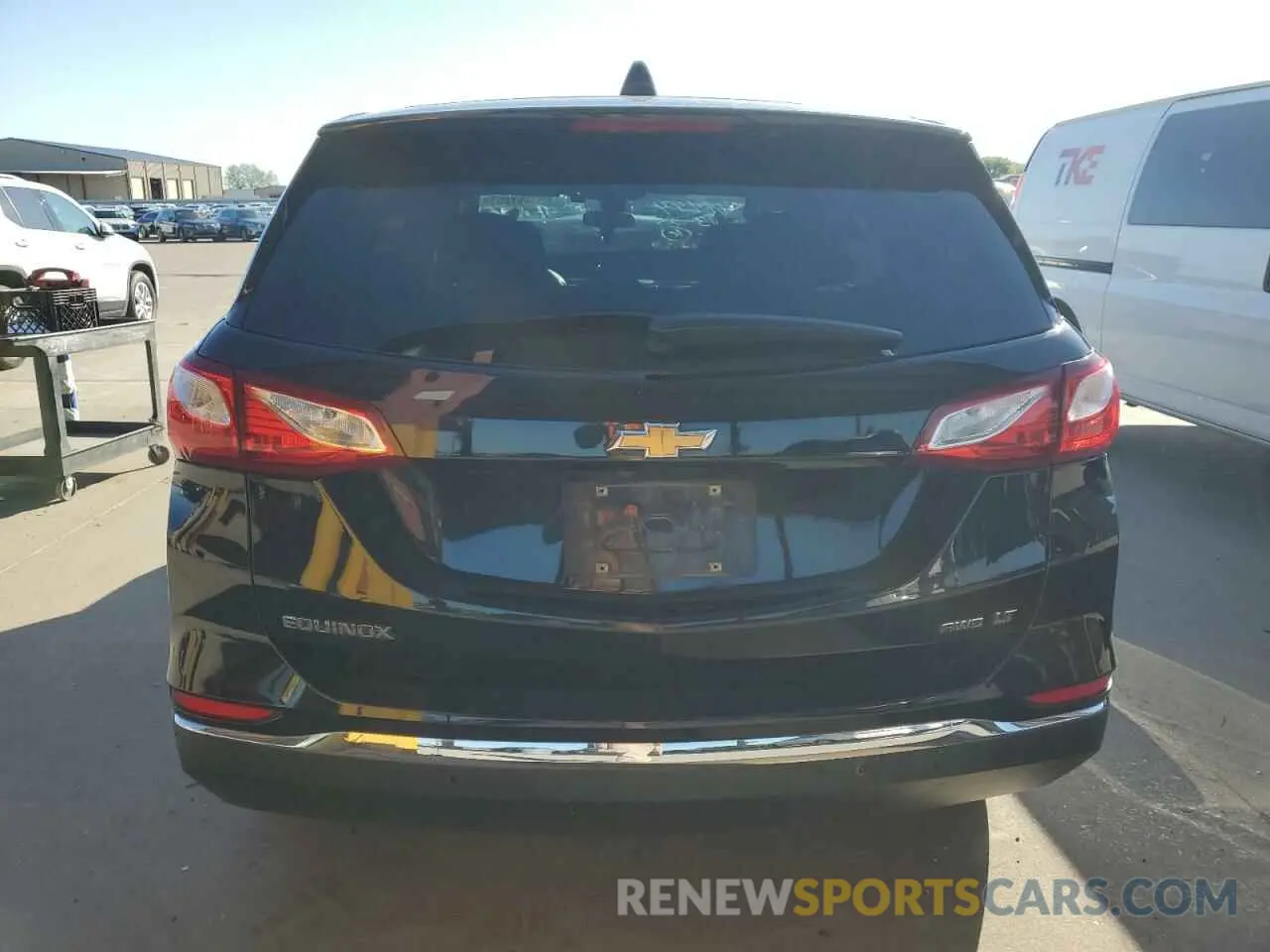 6 Photograph of a damaged car 2GNAXTEV4L6255405 CHEVROLET EQUINOX 2020