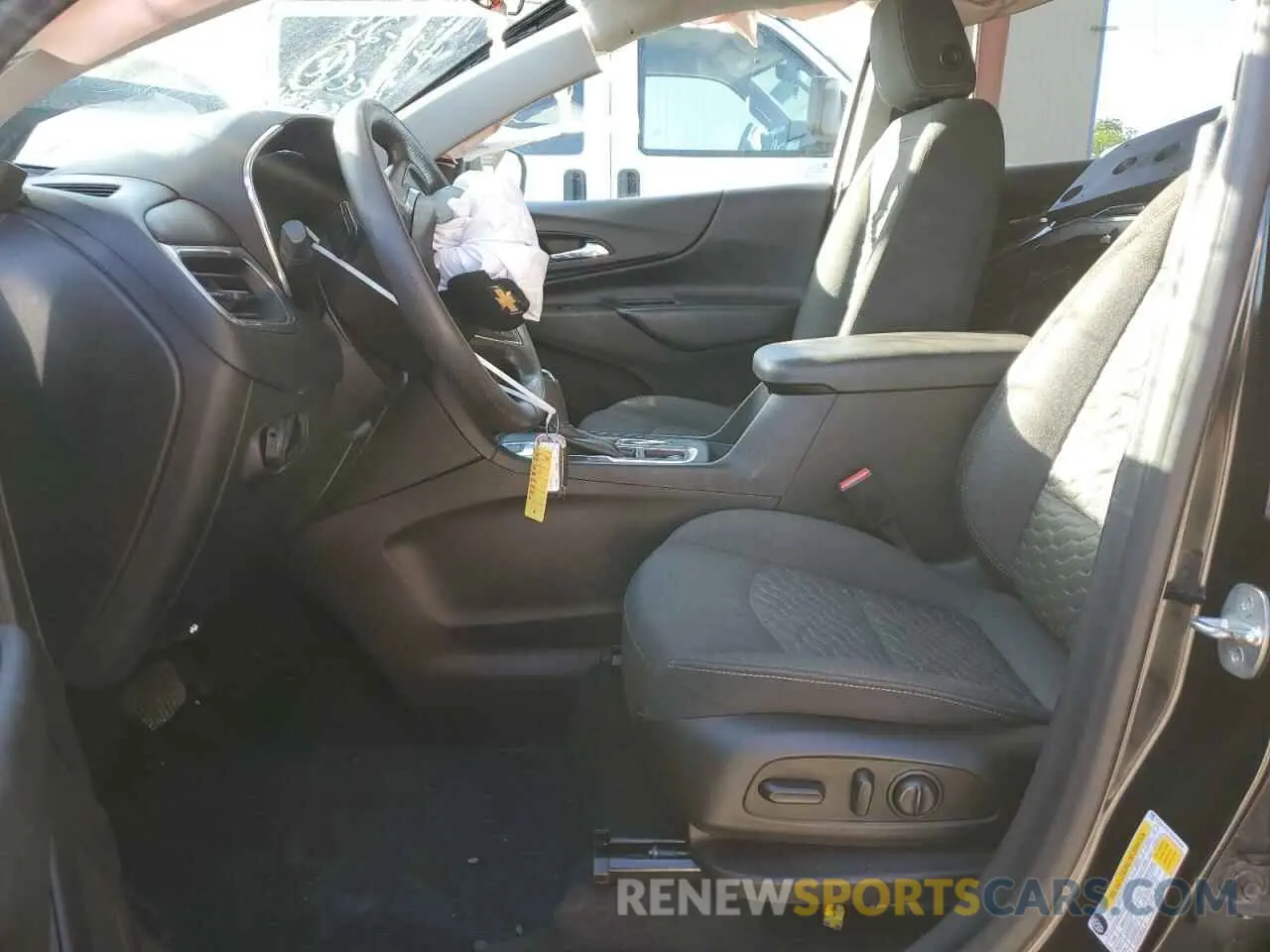 7 Photograph of a damaged car 2GNAXTEV4L6255405 CHEVROLET EQUINOX 2020