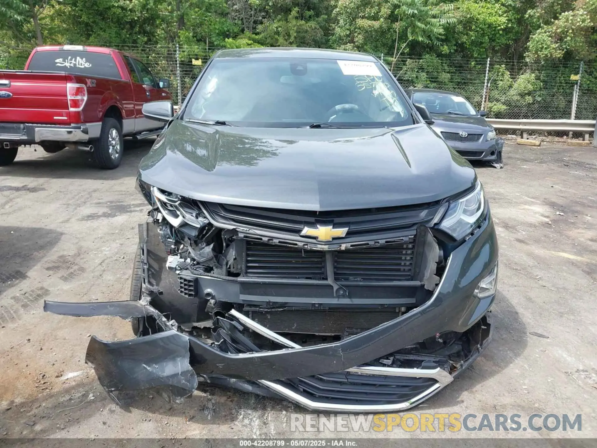 12 Photograph of a damaged car 2GNAXTEV4L6258319 CHEVROLET EQUINOX 2020