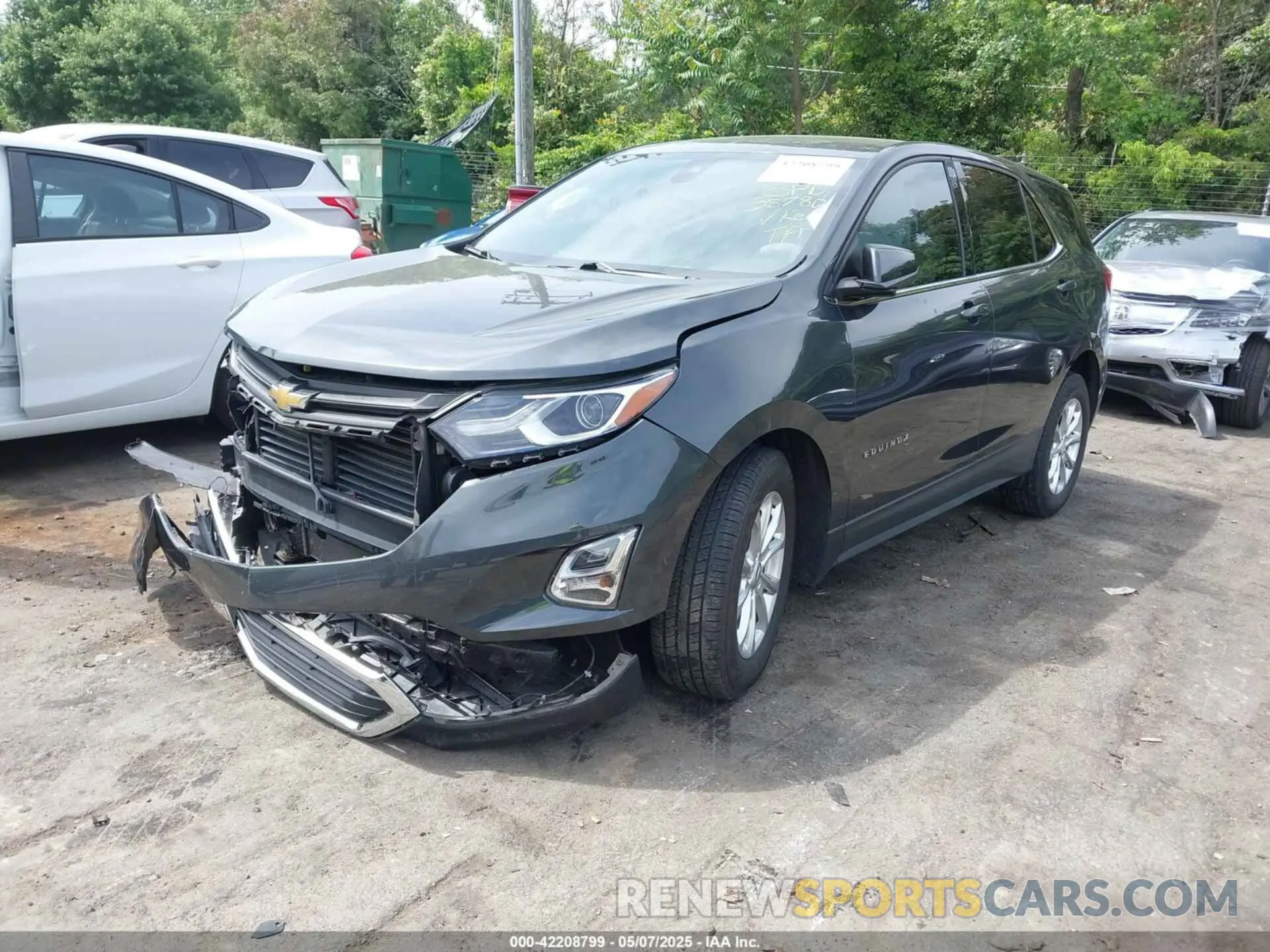 2 Photograph of a damaged car 2GNAXTEV4L6258319 CHEVROLET EQUINOX 2020