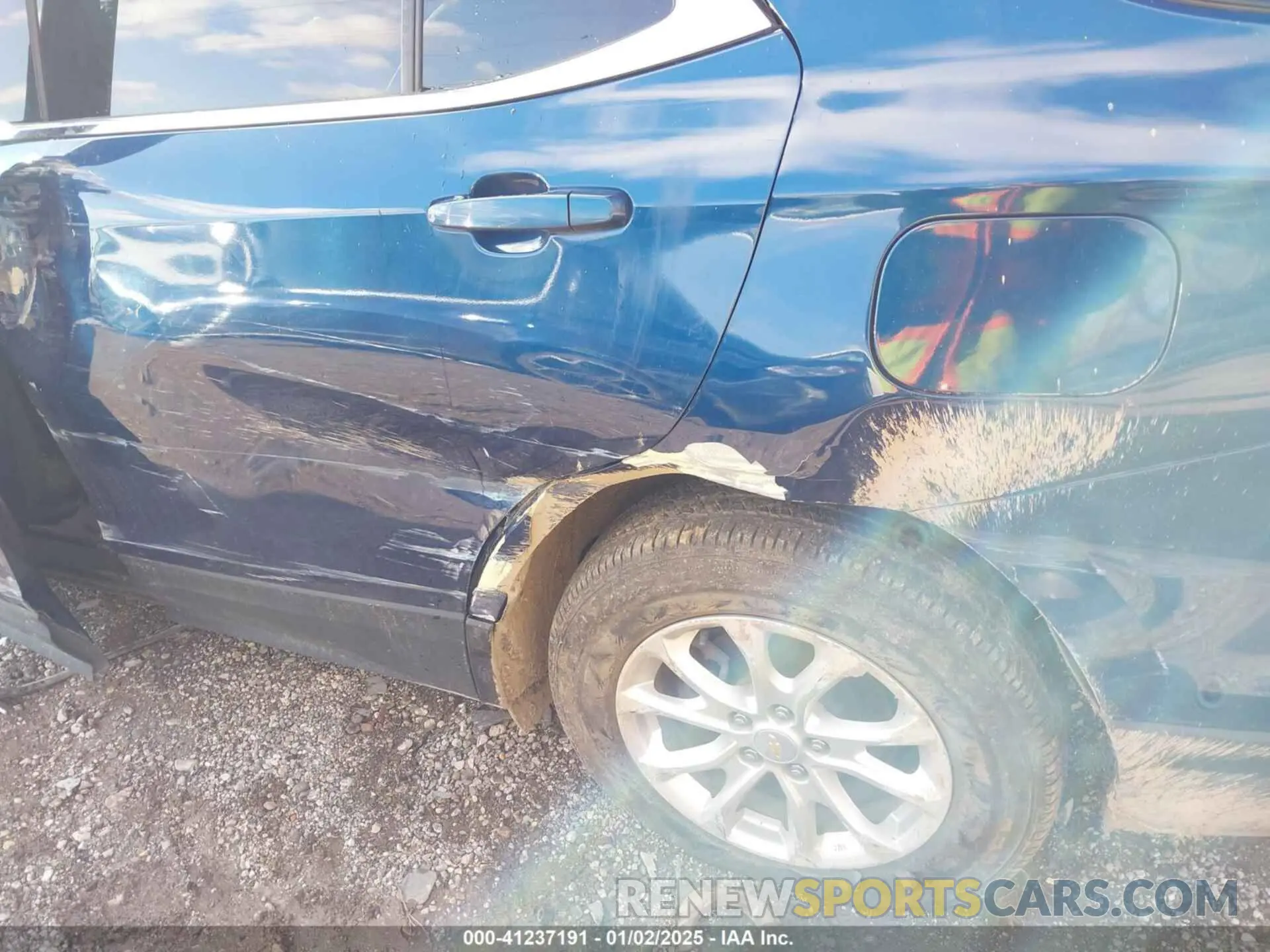 18 Photograph of a damaged car 2GNAXTEV5L6155488 CHEVROLET EQUINOX 2020