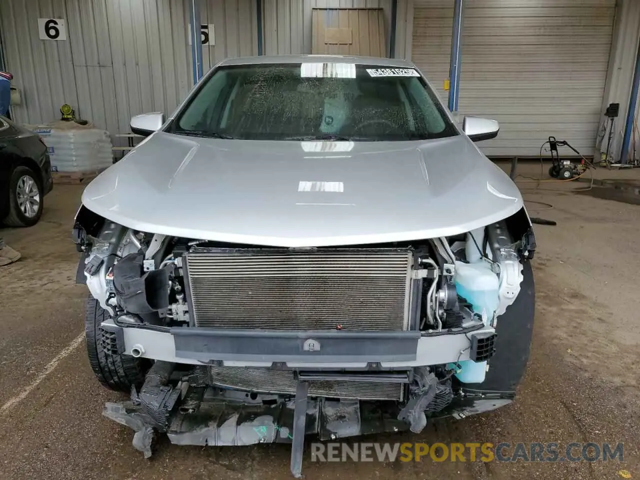 5 Photograph of a damaged car 2GNAXTEV5L6253176 CHEVROLET EQUINOX 2020