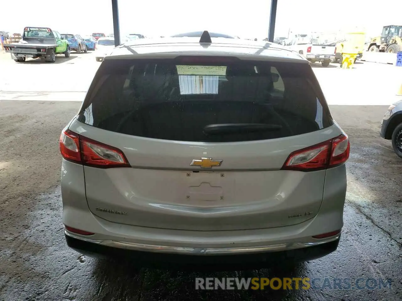6 Photograph of a damaged car 2GNAXTEV5L6253176 CHEVROLET EQUINOX 2020