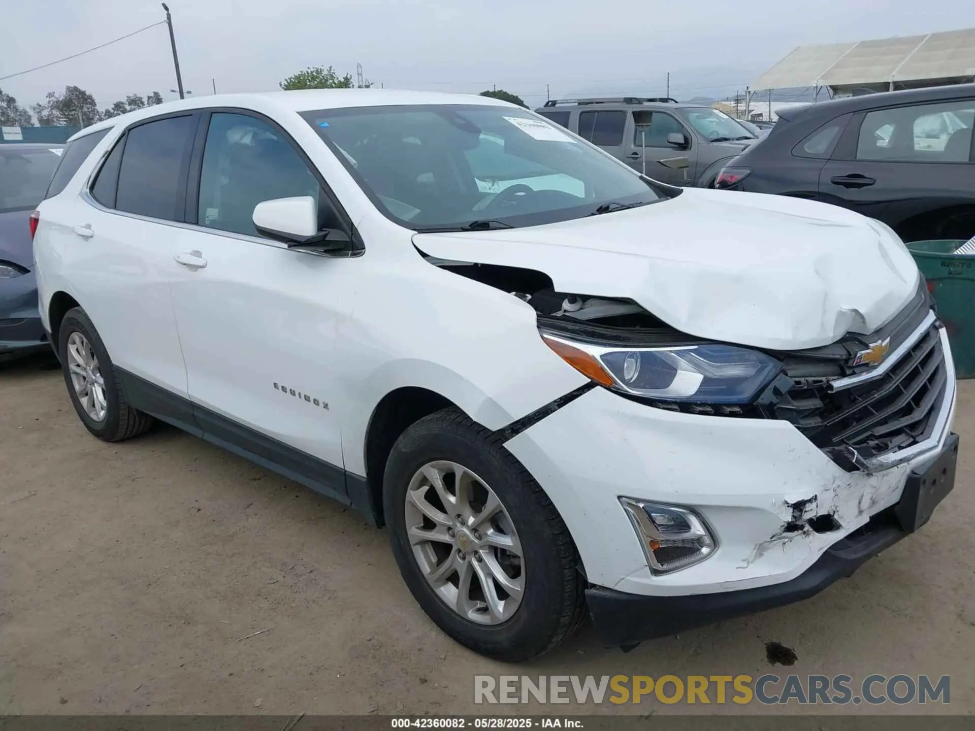 1 Photograph of a damaged car 2GNAXTEV5L6256000 CHEVROLET EQUINOX 2020