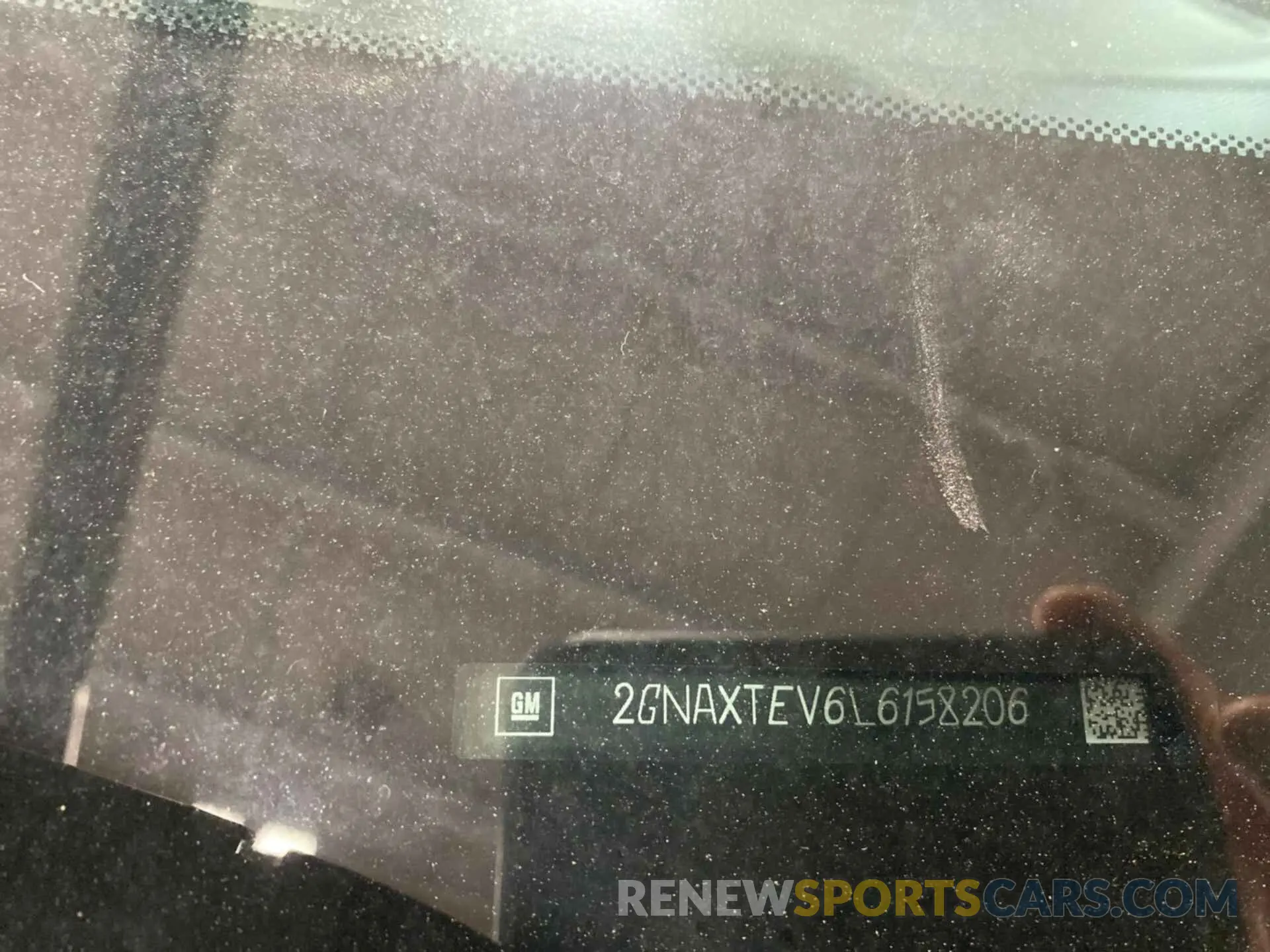 12 Photograph of a damaged car 2GNAXTEV6L6158206 CHEVROLET EQUINOX 2020