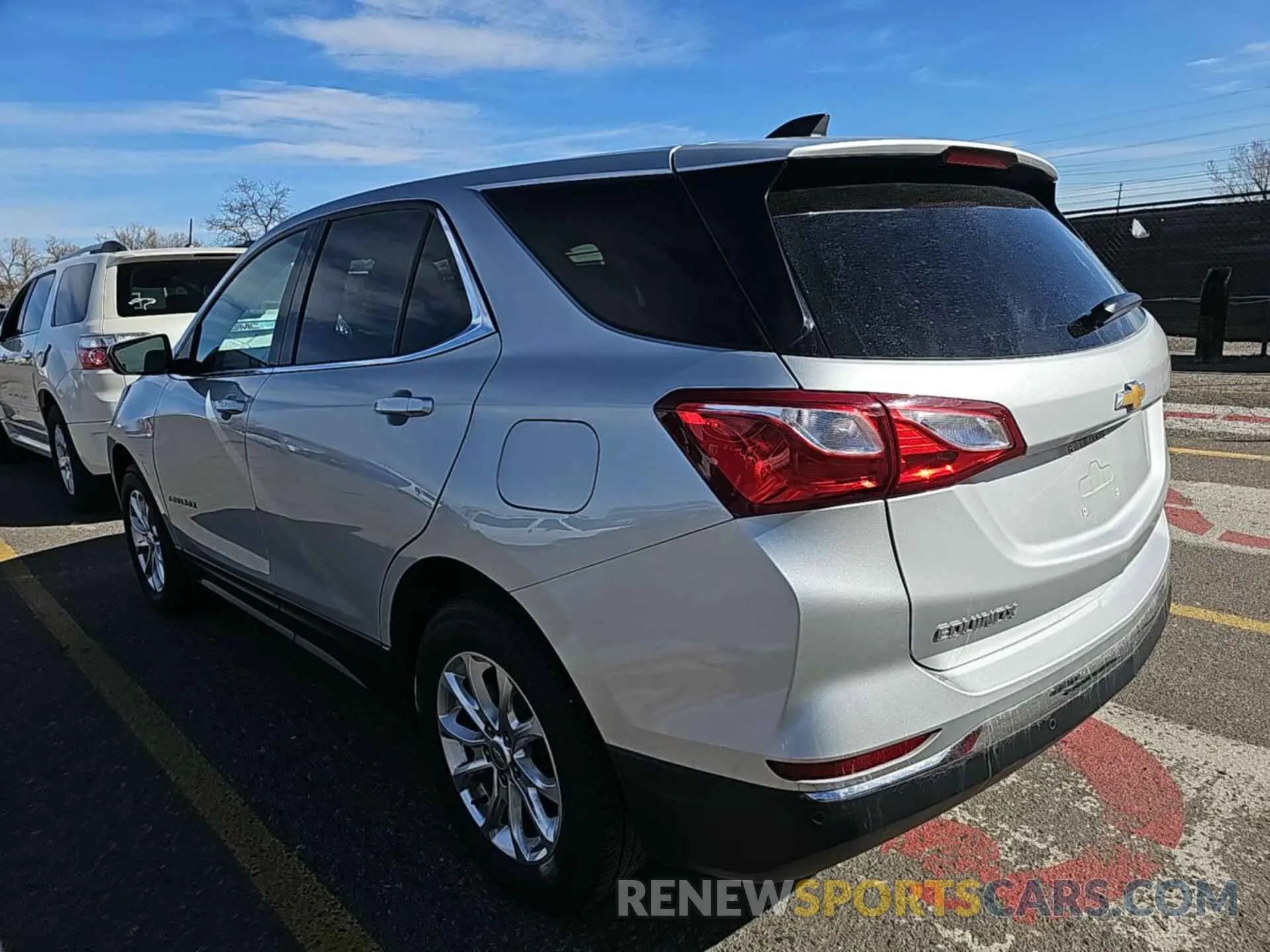 10 Photograph of a damaged car 2GNAXTEV6L6231428 CHEVROLET EQUINOX 2020