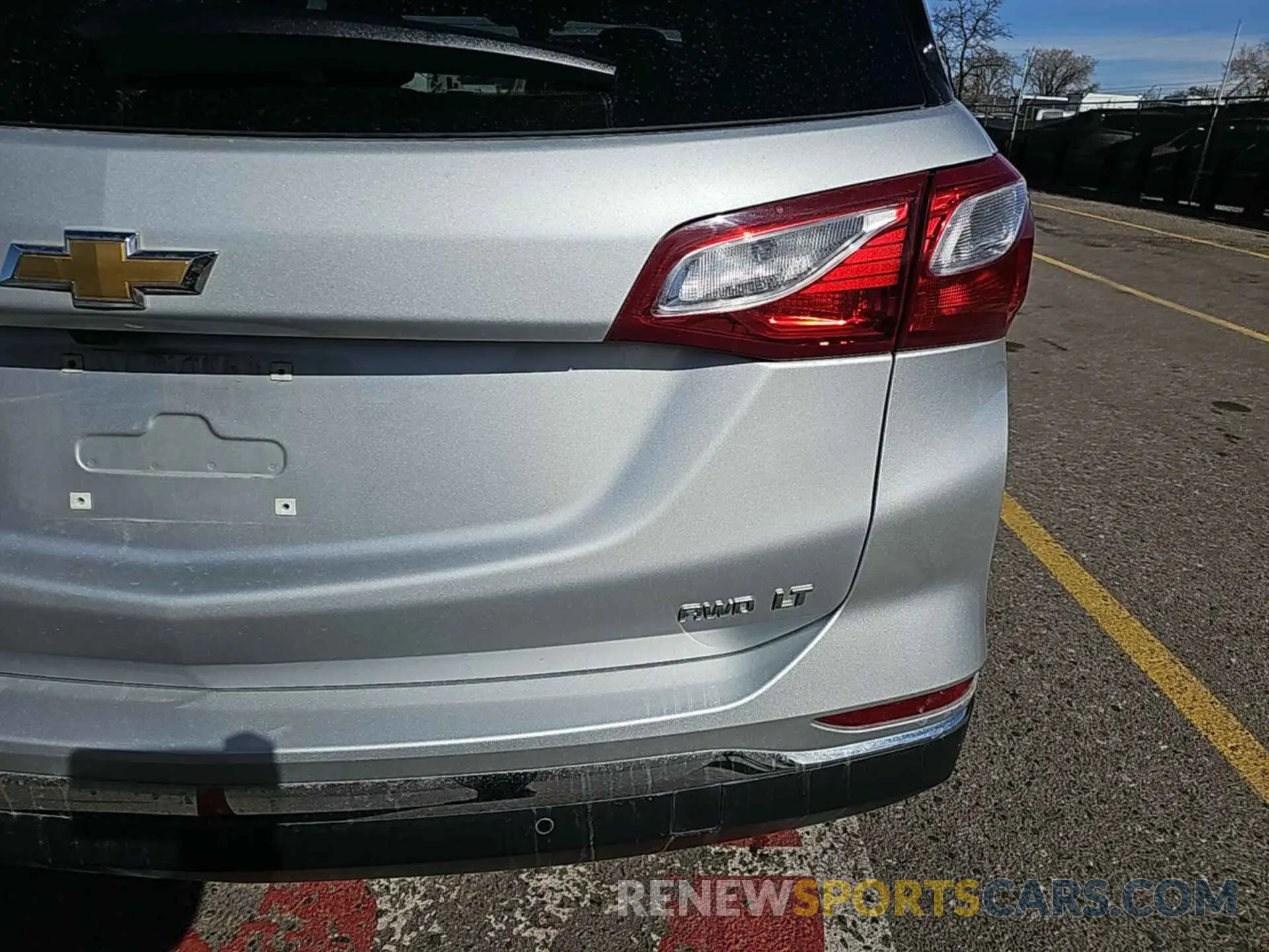 7 Photograph of a damaged car 2GNAXTEV6L6231428 CHEVROLET EQUINOX 2020