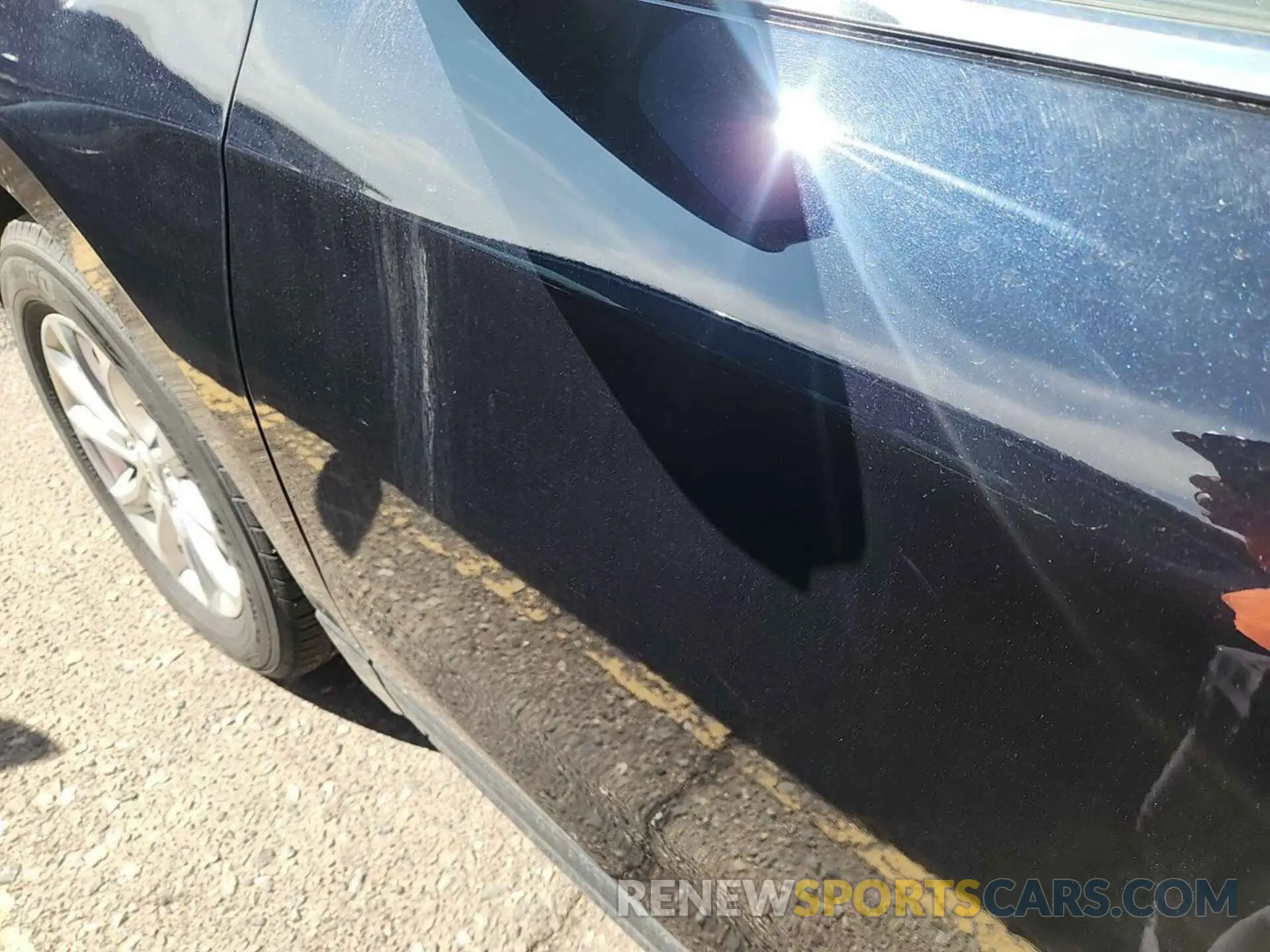 11 Photograph of a damaged car 2GNAXTEV6L6237312 CHEVROLET EQUINOX 2020