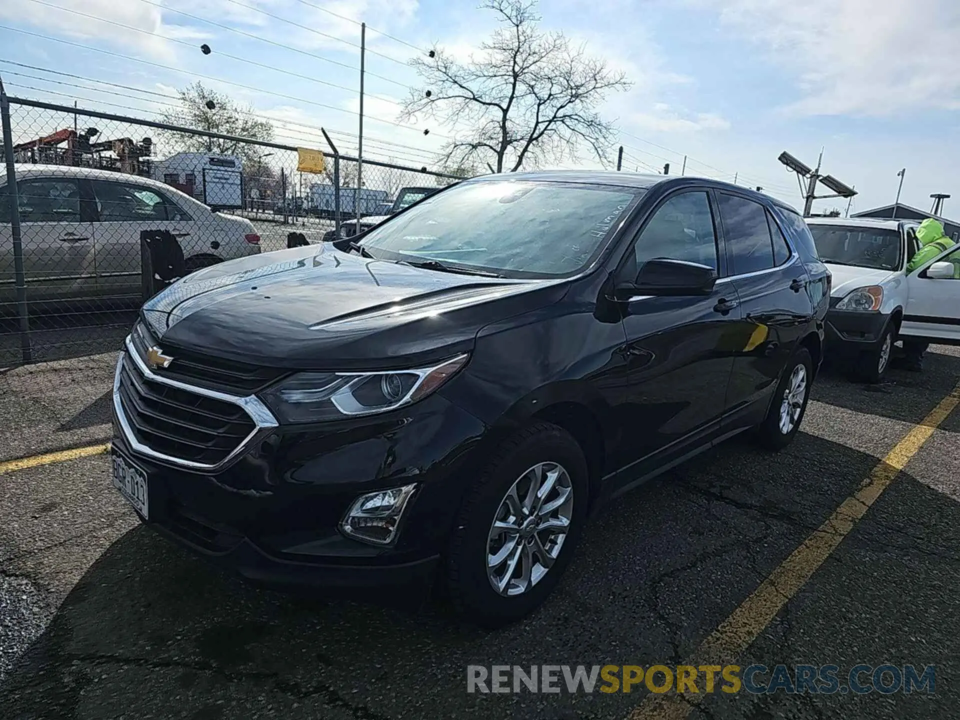 32 Photograph of a damaged car 2GNAXTEV6L6237312 CHEVROLET EQUINOX 2020