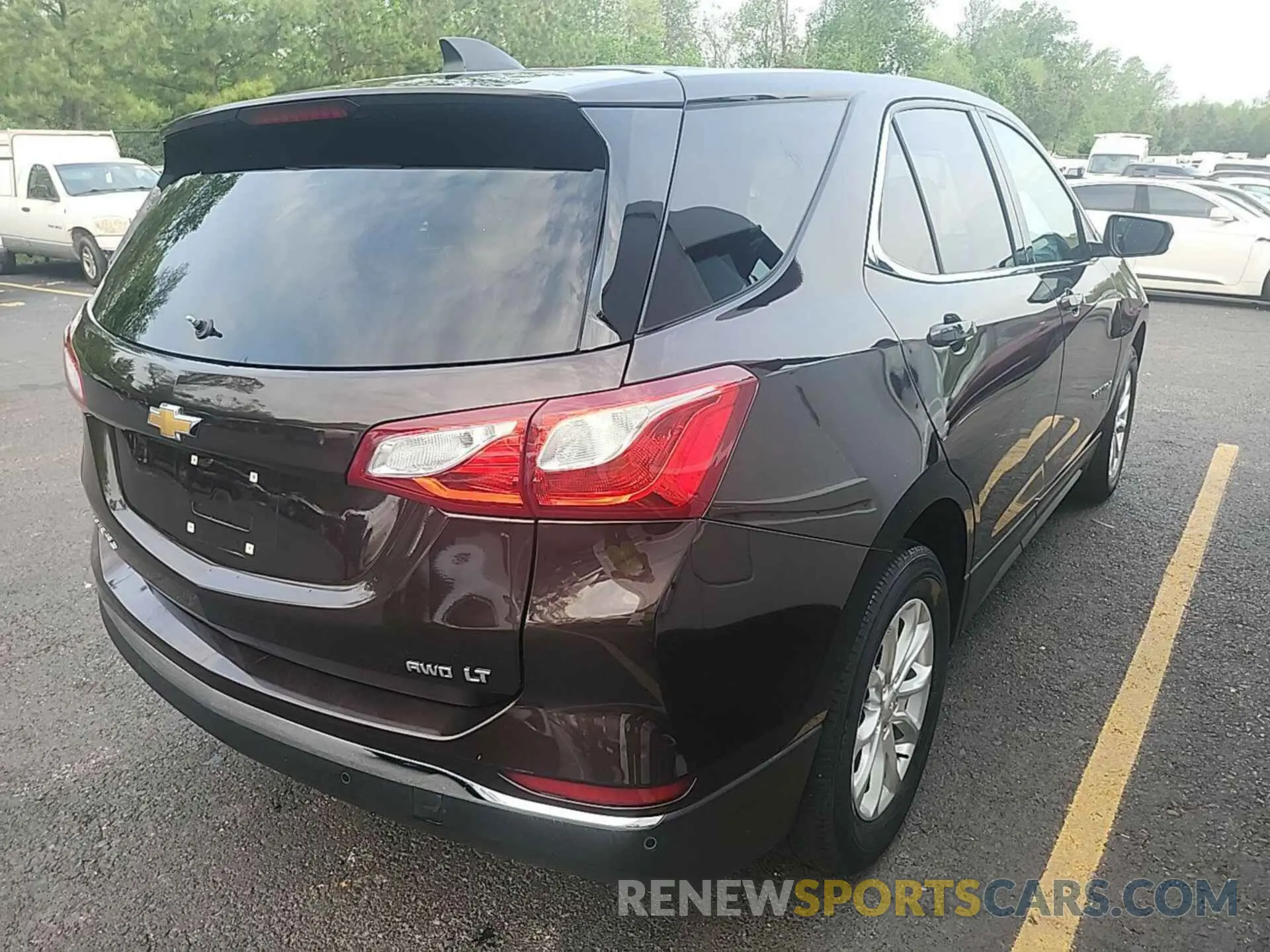 11 Photograph of a damaged car 2GNAXTEV6L6260962 CHEVROLET EQUINOX 2020