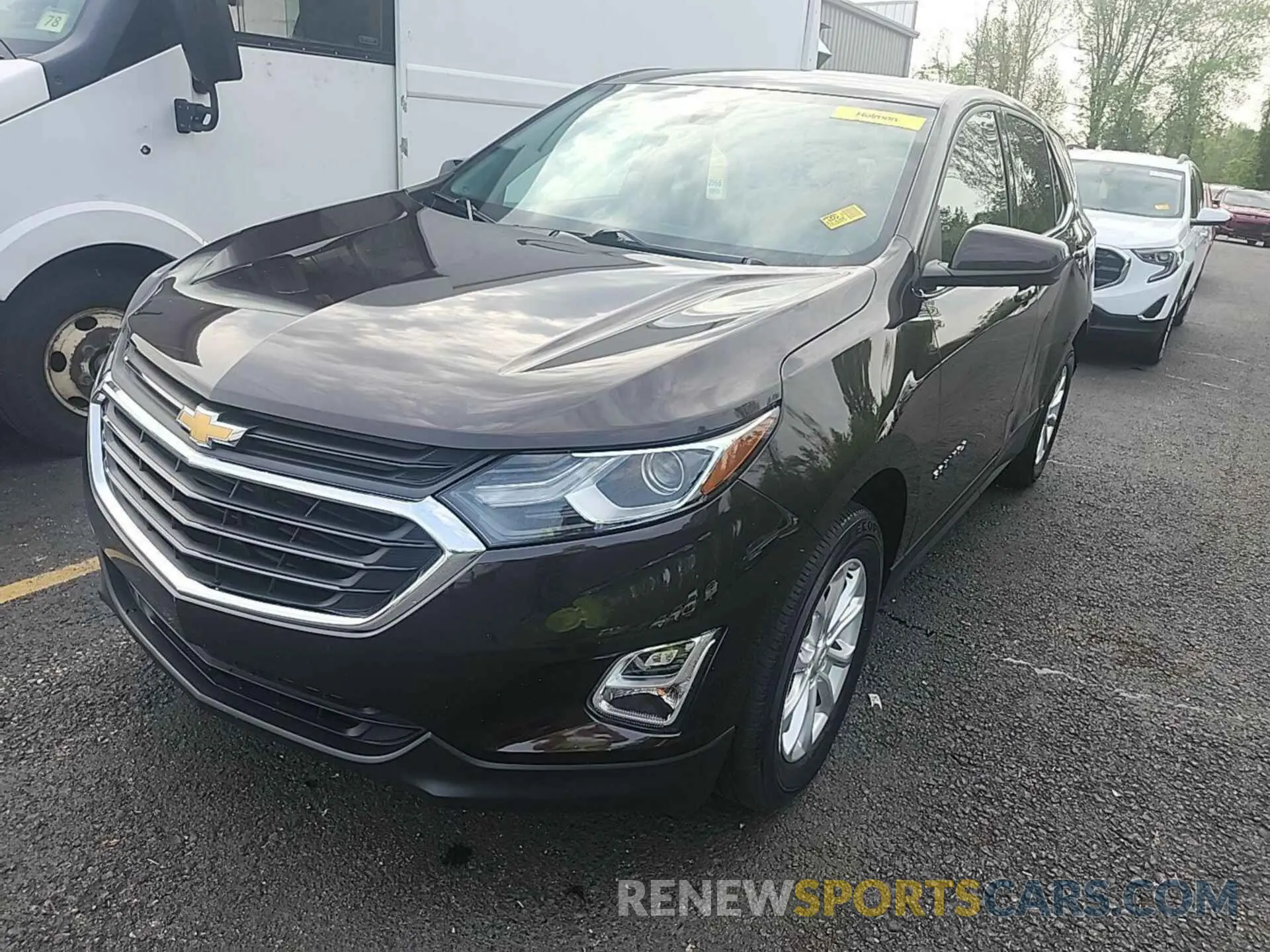 19 Photograph of a damaged car 2GNAXTEV6L6260962 CHEVROLET EQUINOX 2020