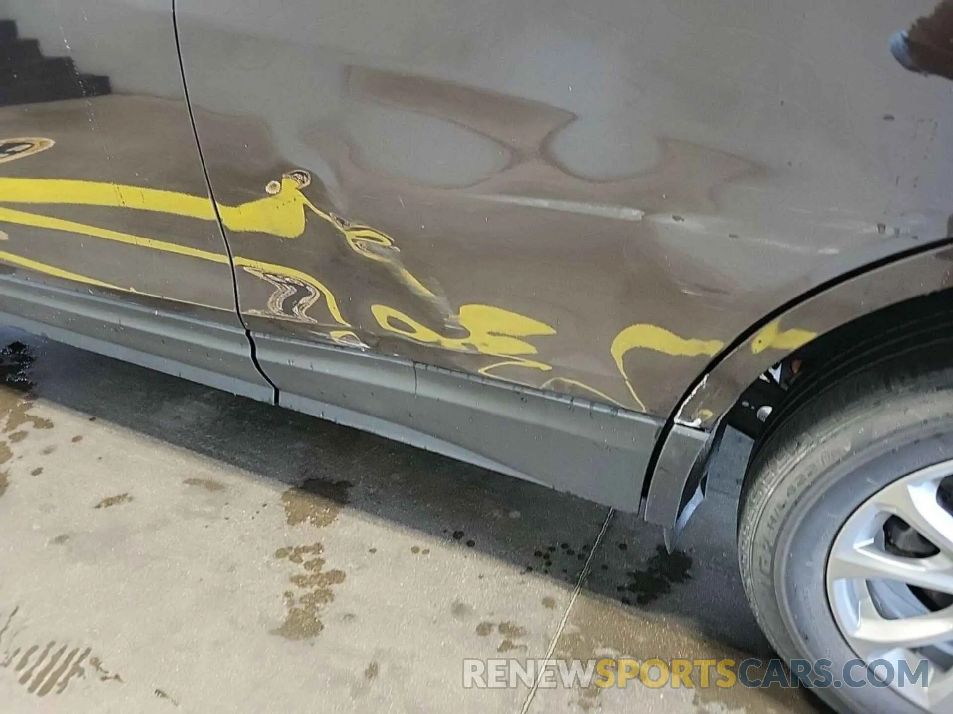 22 Photograph of a damaged car 2GNAXTEV6L6260962 CHEVROLET EQUINOX 2020