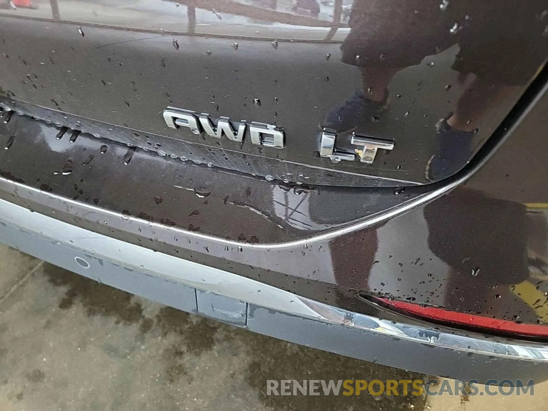 26 Photograph of a damaged car 2GNAXTEV6L6260962 CHEVROLET EQUINOX 2020