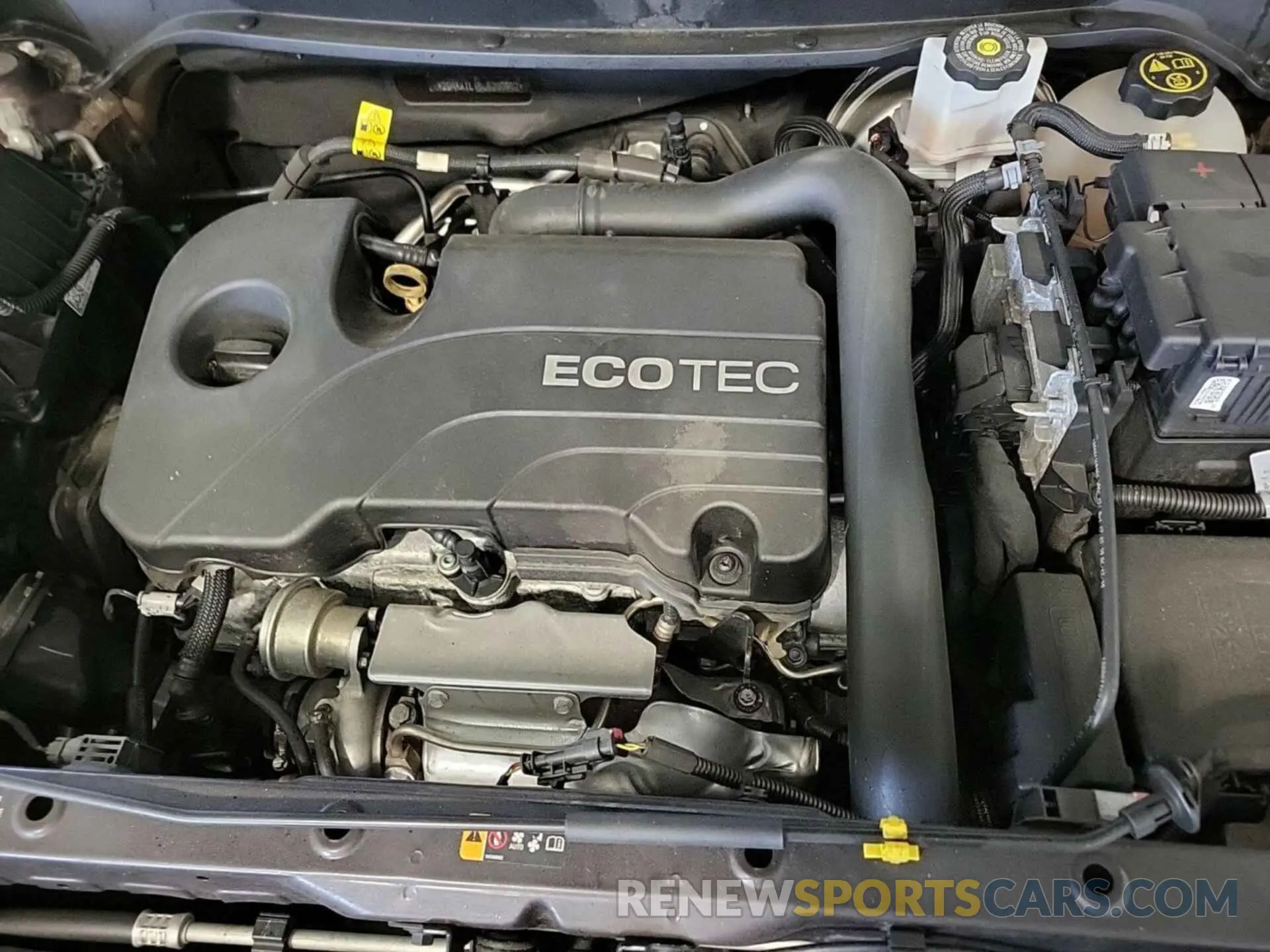 8 Photograph of a damaged car 2GNAXTEV6L6260962 CHEVROLET EQUINOX 2020