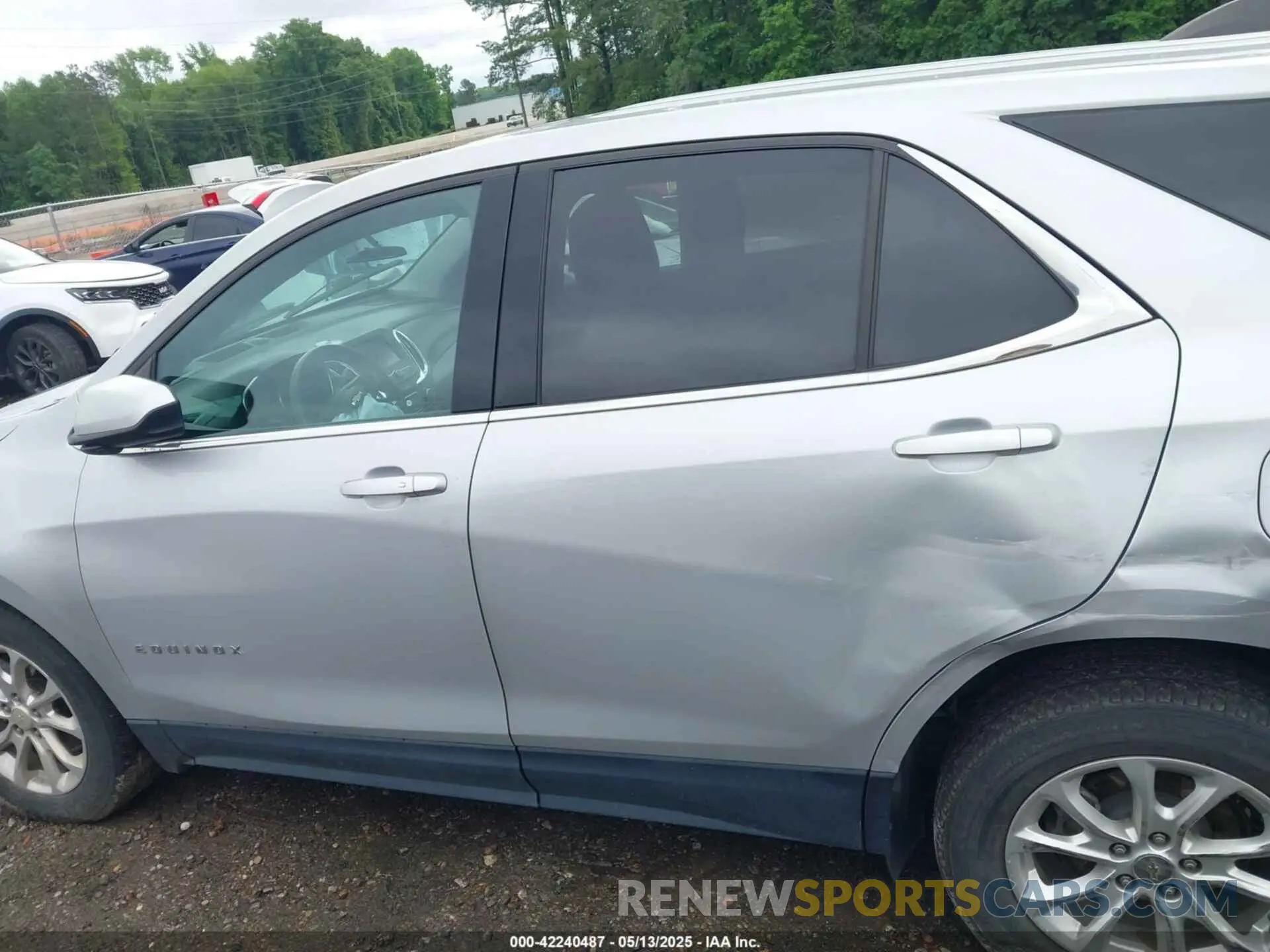 14 Photograph of a damaged car 2GNAXTEV7L6179999 CHEVROLET EQUINOX 2020