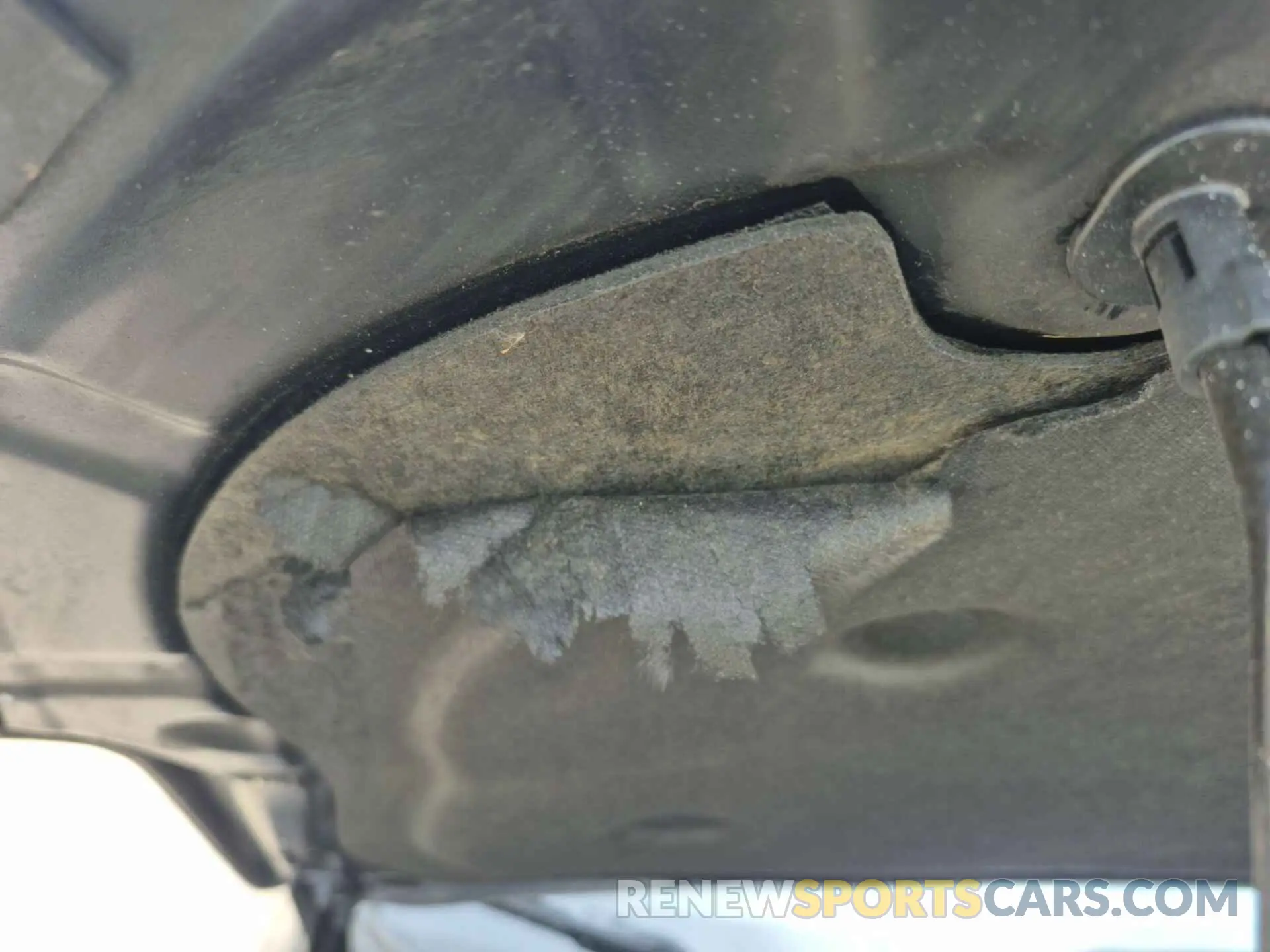 16 Photograph of a damaged car 2GNAXTEV7L6182157 CHEVROLET EQUINOX 2020
