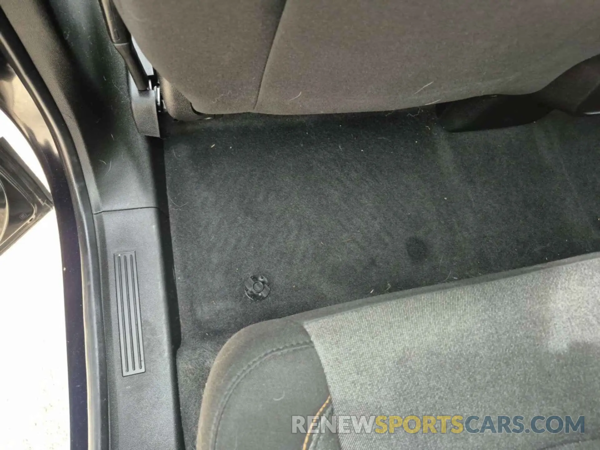 25 Photograph of a damaged car 2GNAXTEV7L6182157 CHEVROLET EQUINOX 2020