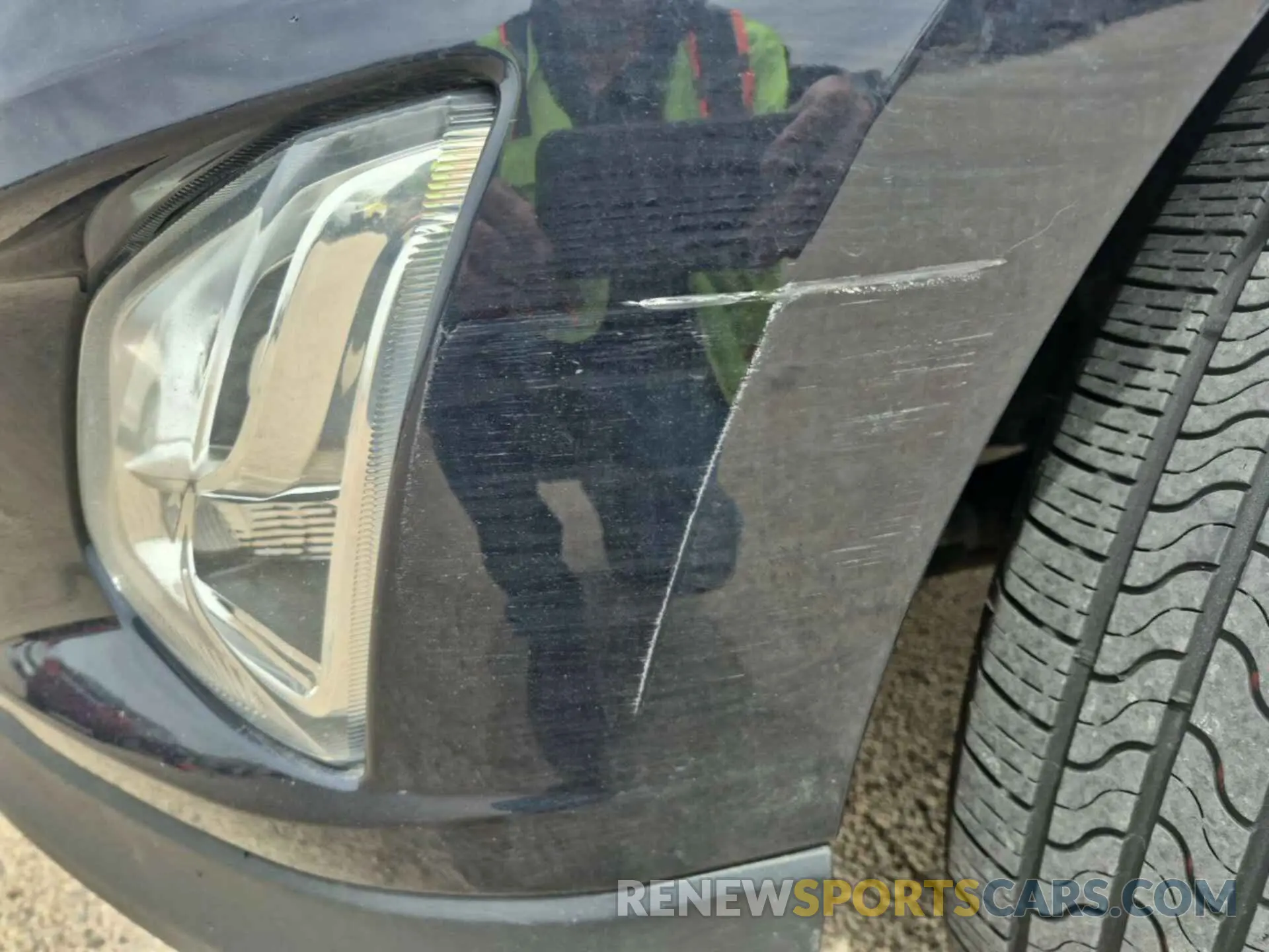 31 Photograph of a damaged car 2GNAXTEV7L6182157 CHEVROLET EQUINOX 2020