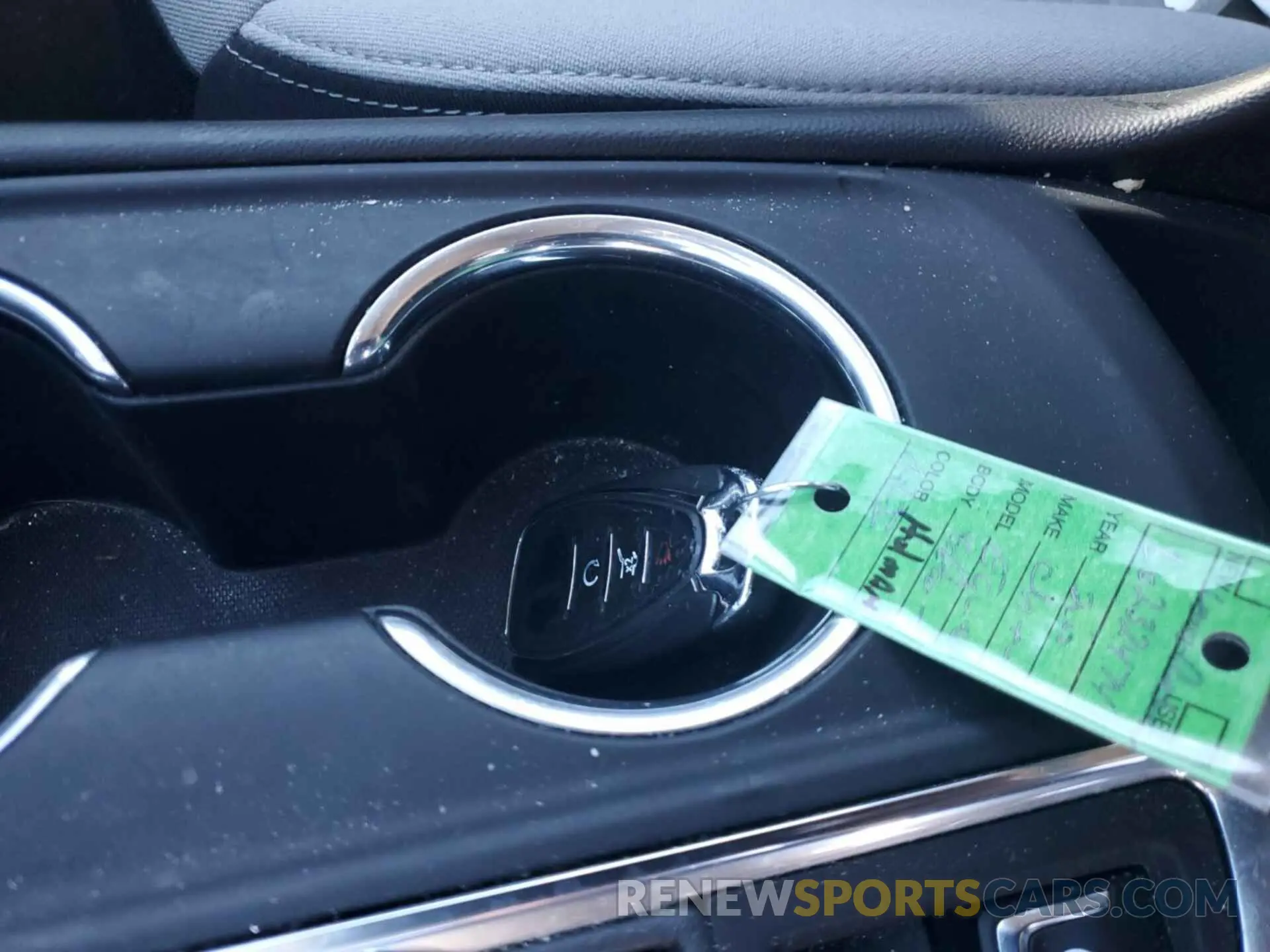 13 Photograph of a damaged car 2GNAXTEV7L6232474 CHEVROLET EQUINOX 2020