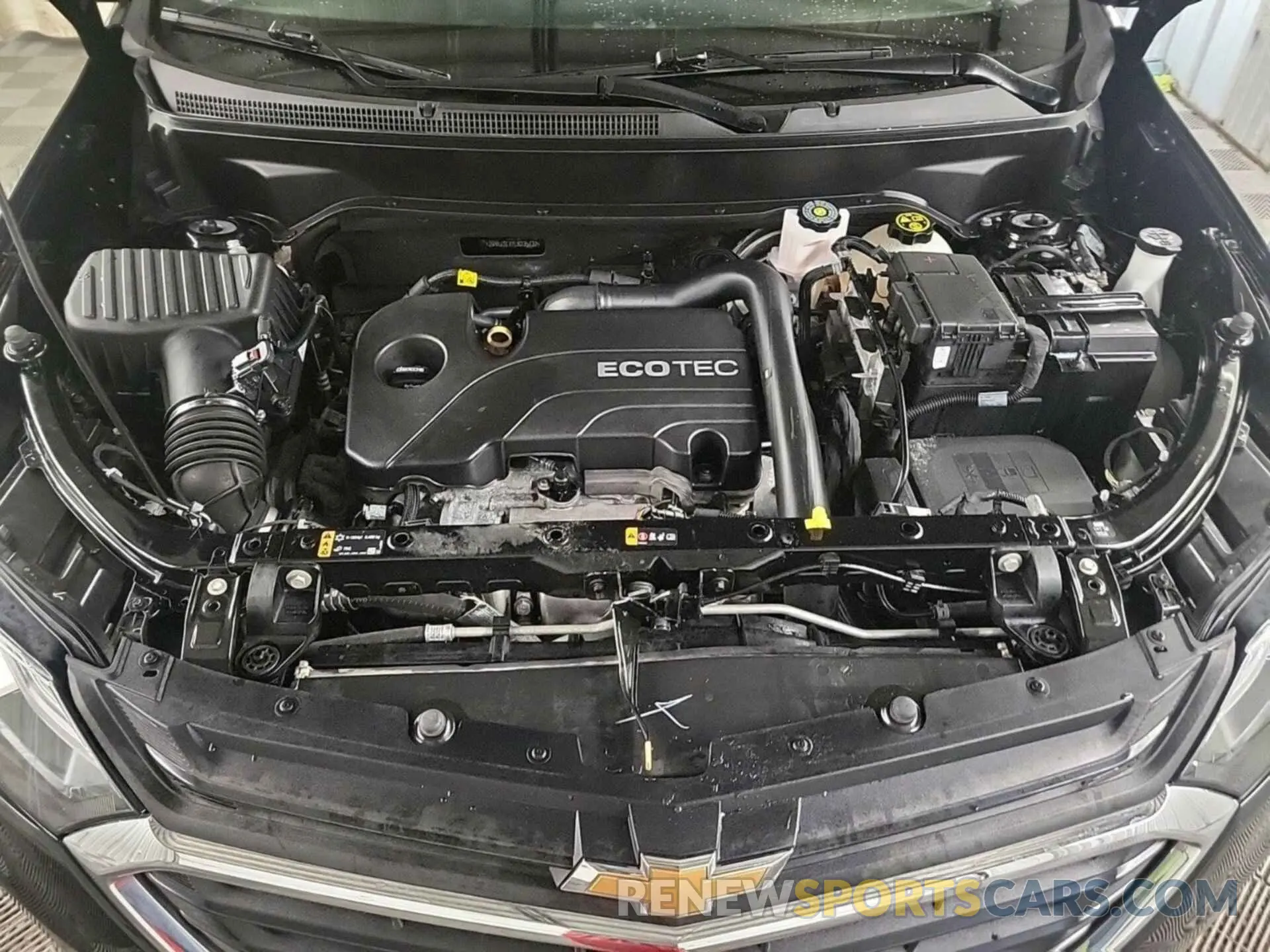 18 Photograph of a damaged car 2GNAXTEV7L6235732 CHEVROLET EQUINOX 2020
